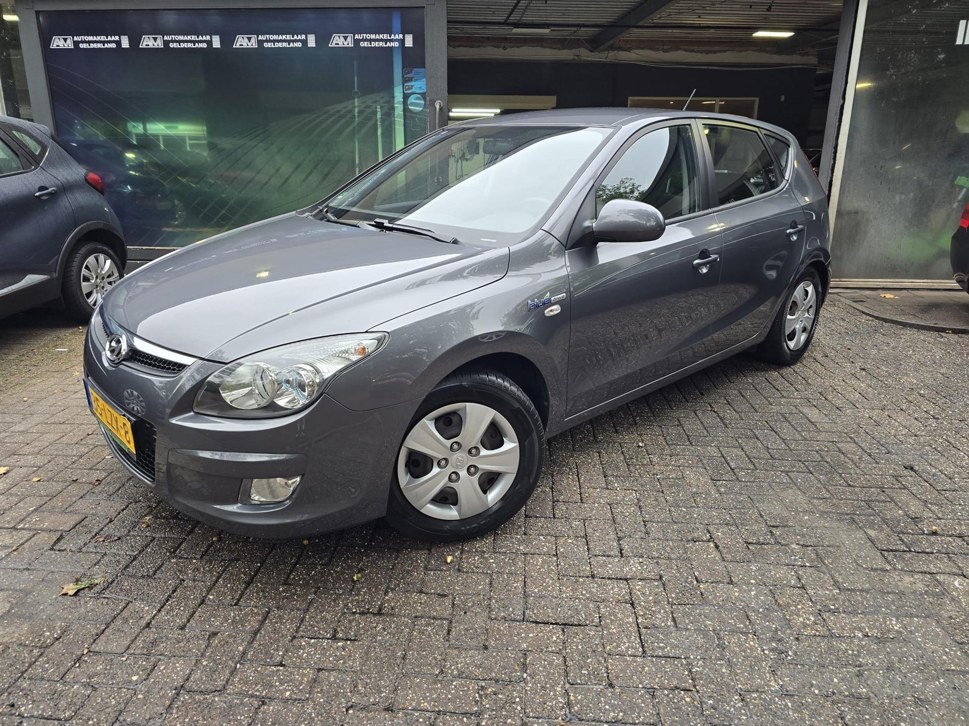 Hyundai I 30 1.6i Blue Dynamic | 2E EIGENAAR | 3/6 OF 12MND 2010 - voorkant