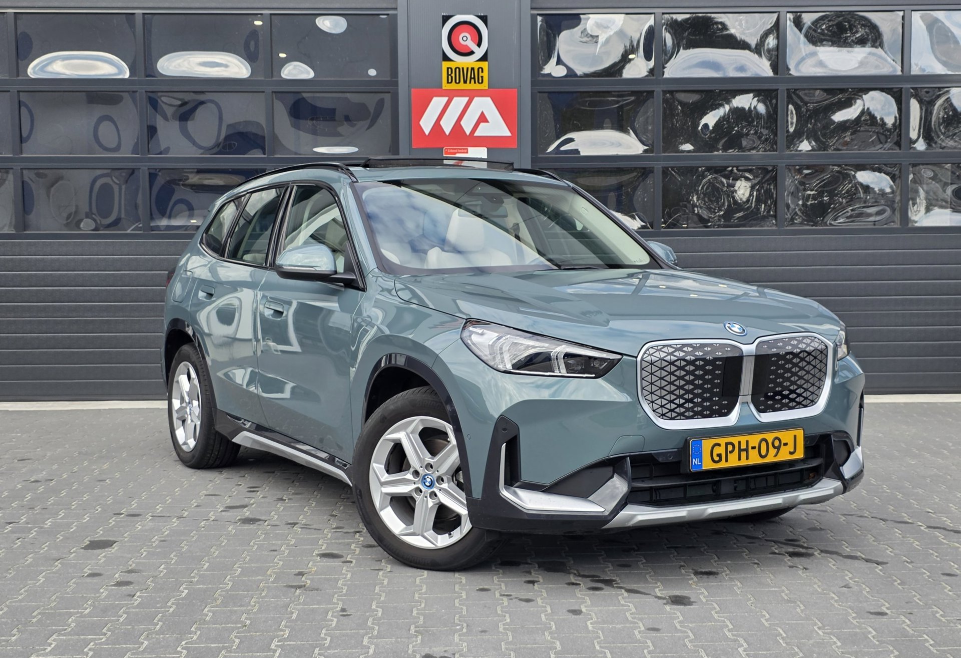 Foto van BMW Ix1 Edrive20