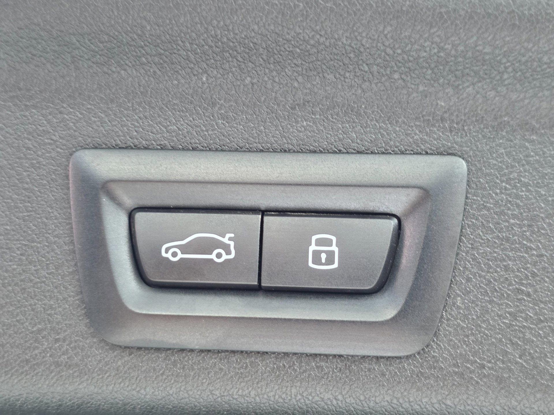 Foto van BMW Ix1 Edrive20