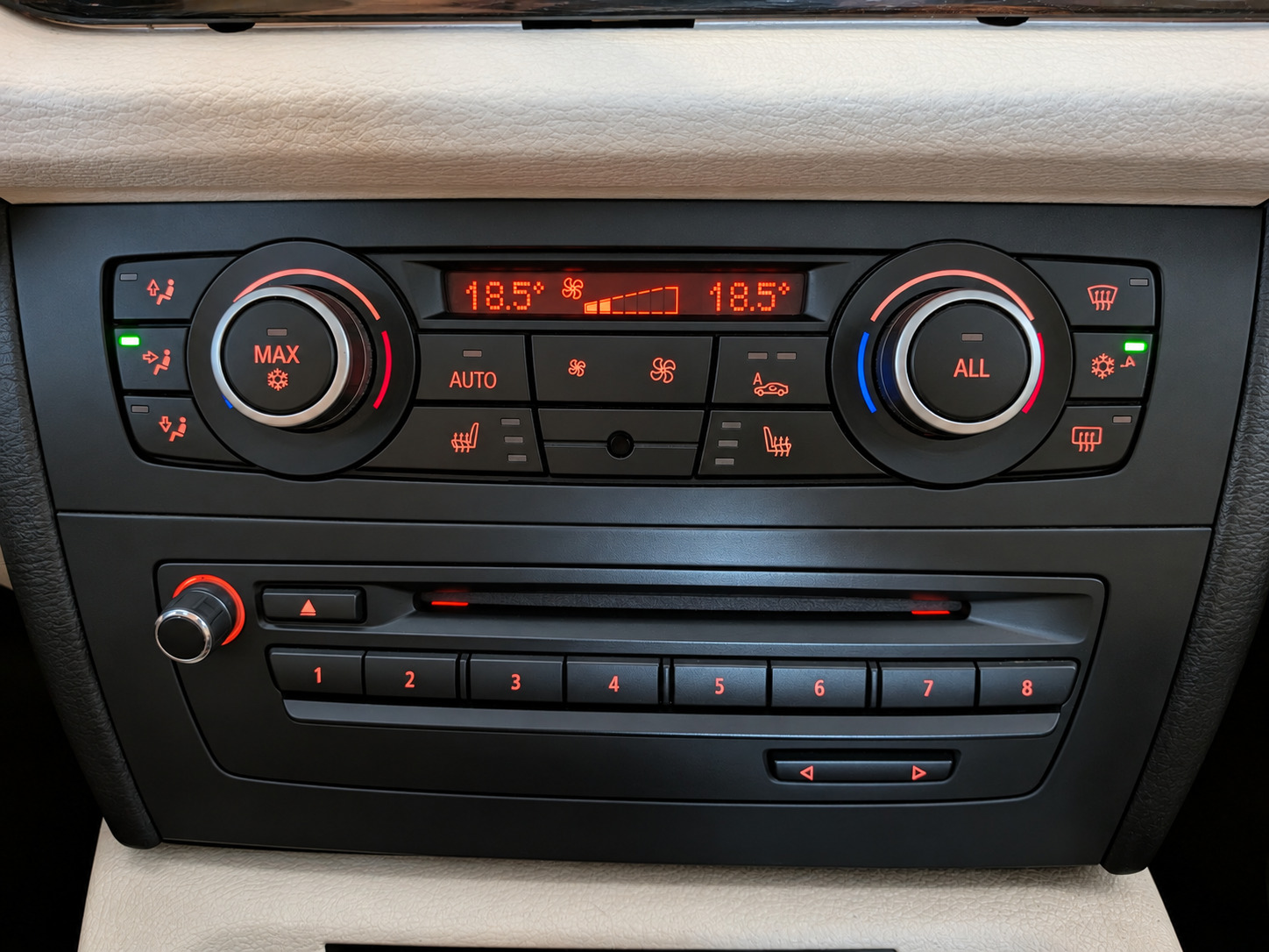 Foto van BMW X1 sDrive 18i
