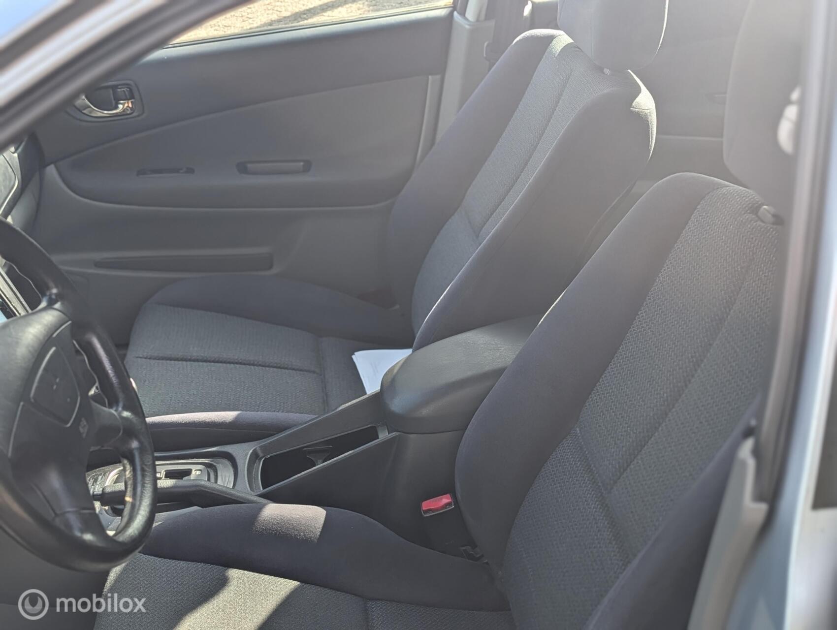 Foto van Mitsubishi Galant