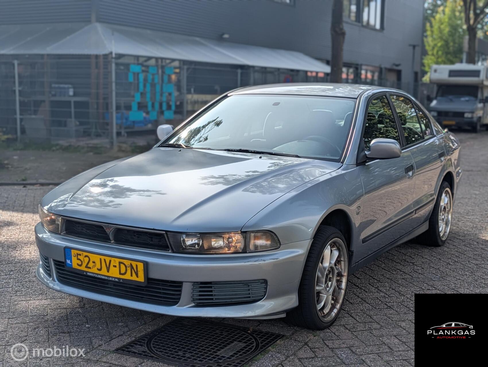 Mitsubishi Galant 2.0 Comfort 2002 - voorkant