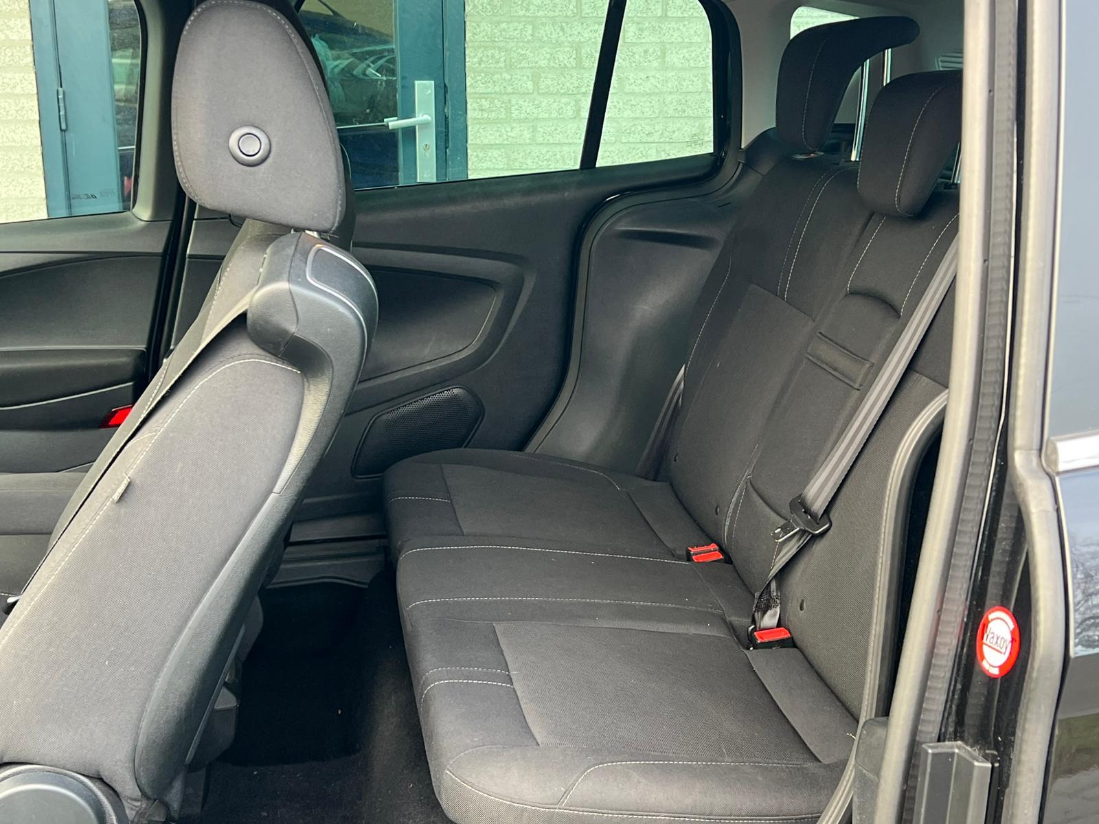 Foto van Ford B-max