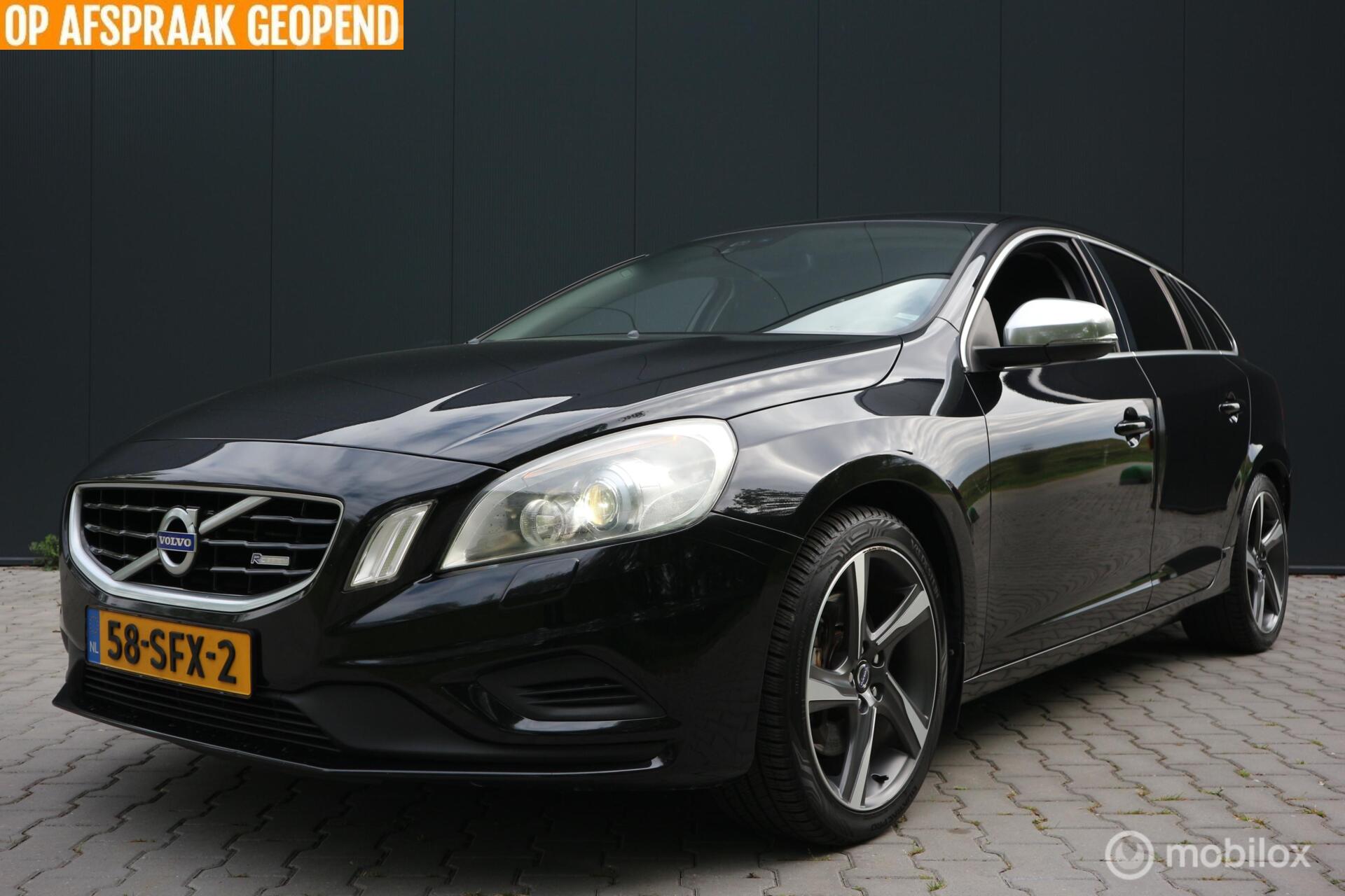 Volvo V60 2.0 T5 R-Design TREKHAAK 2011 - voorkant