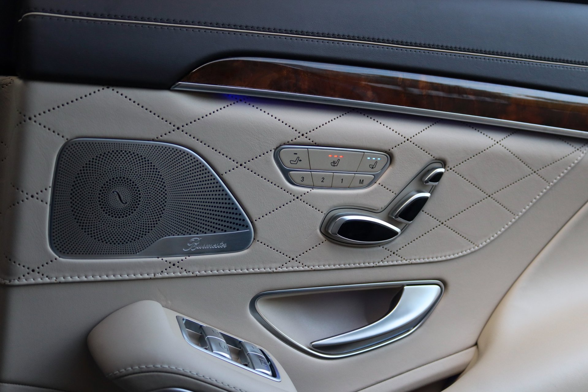 Foto van Mercedes-Benz S 500