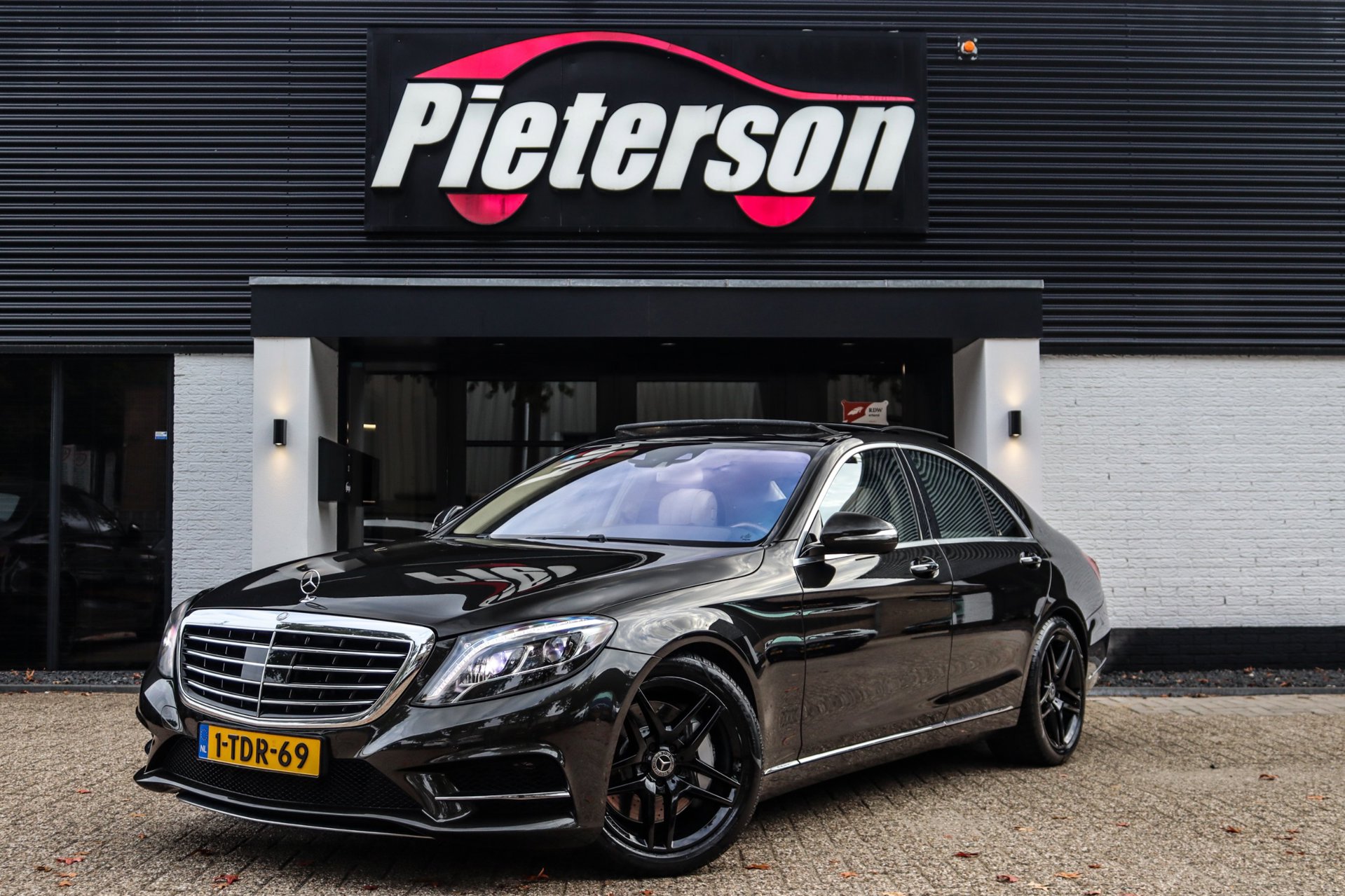 Foto van Mercedes-Benz S 500