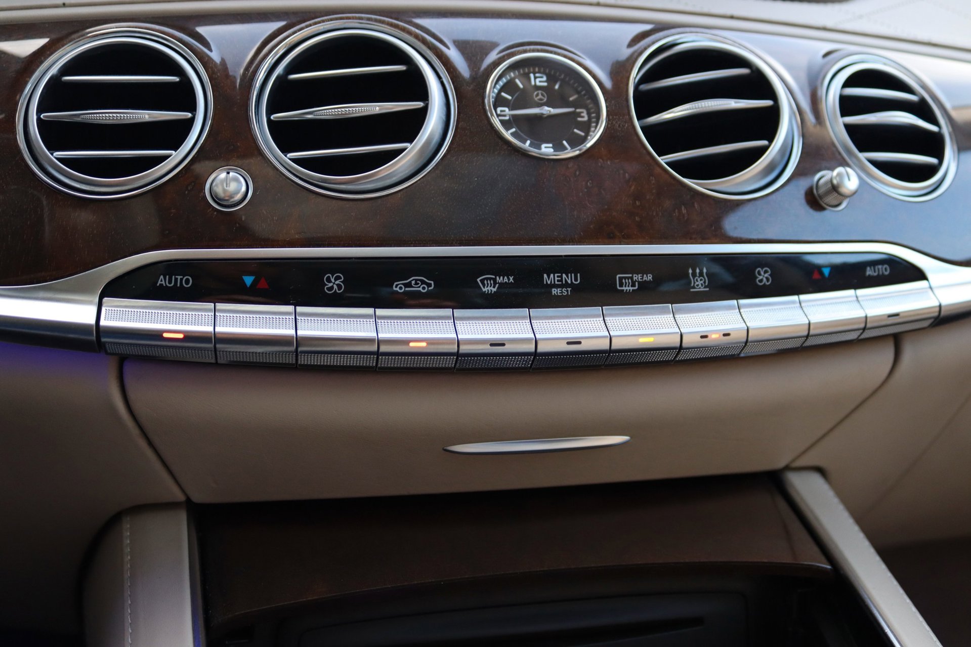 Foto van Mercedes-Benz S 500