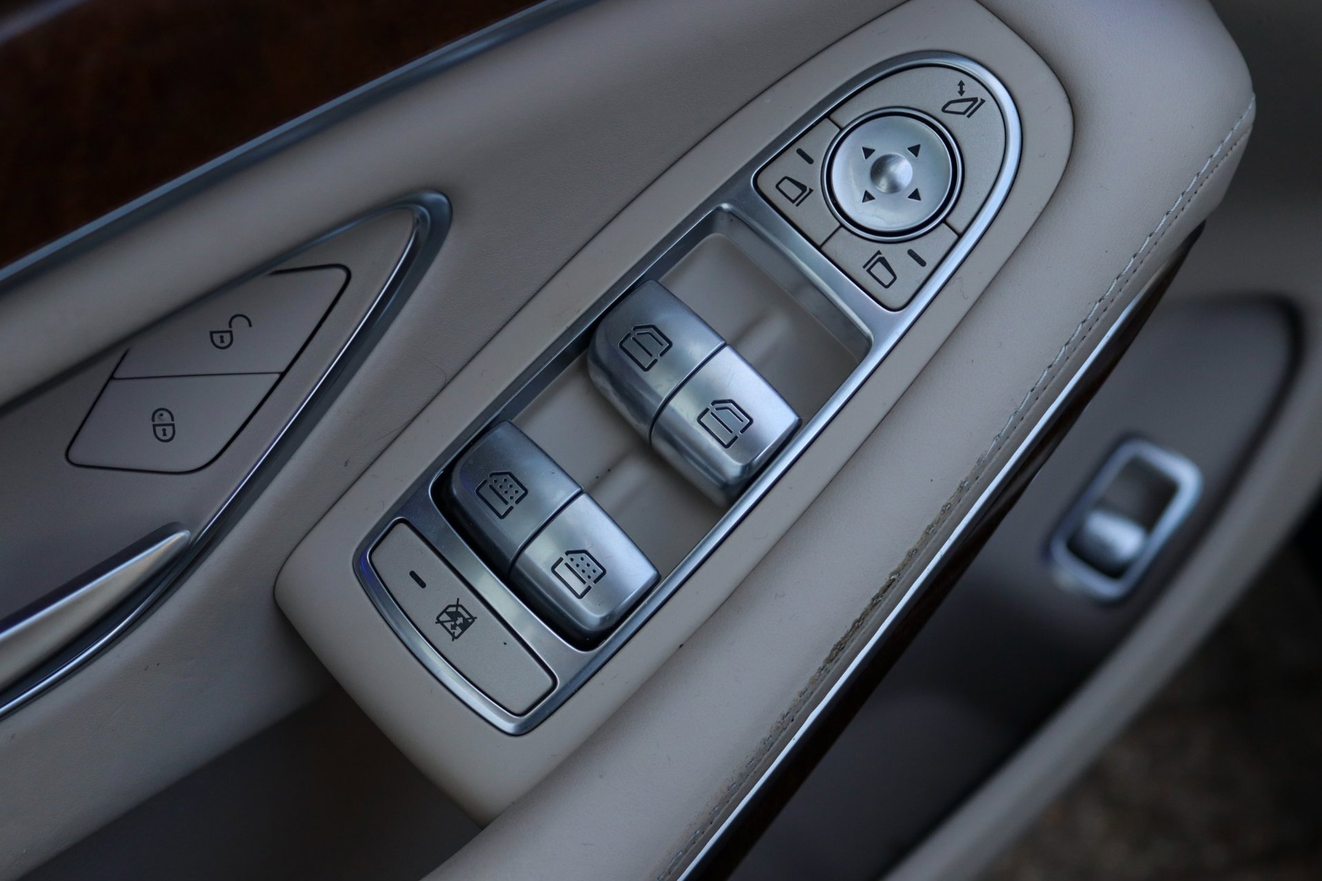 Foto van Mercedes-Benz S 500