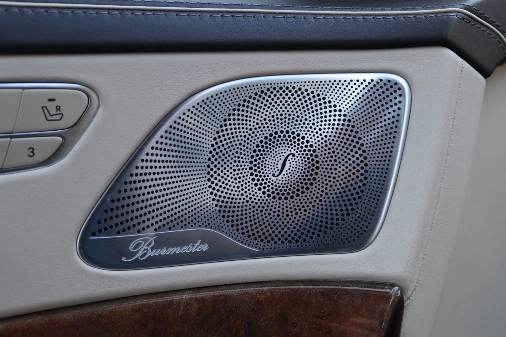 Foto van Mercedes-Benz S 500