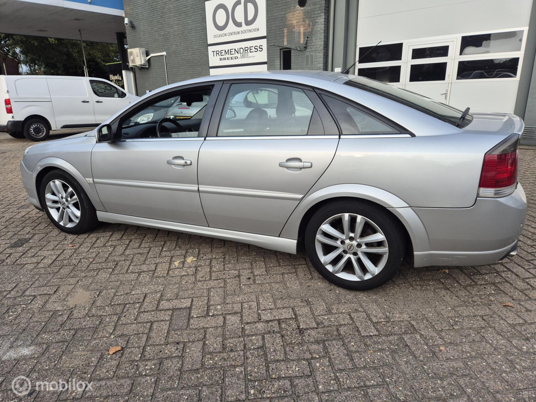 Opel Vectra GTS 2.2-16V Sport 2006 - voorkant