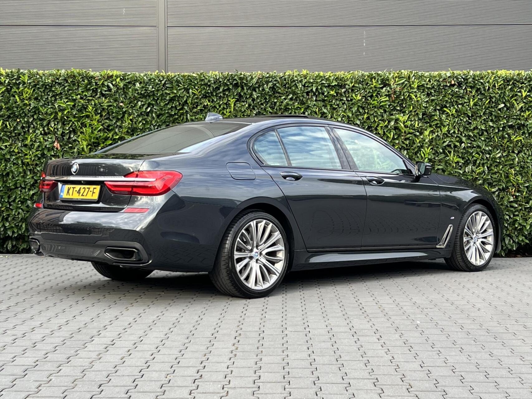 Foto van BMW 740e Iperformance