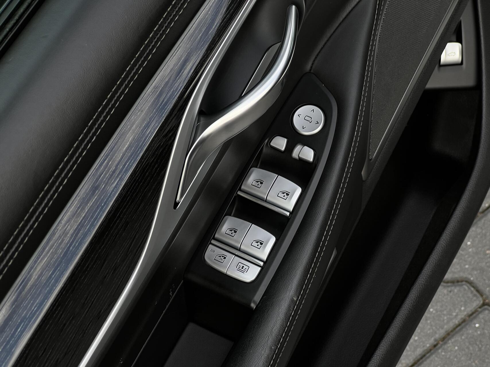Foto van BMW 740e Iperformance