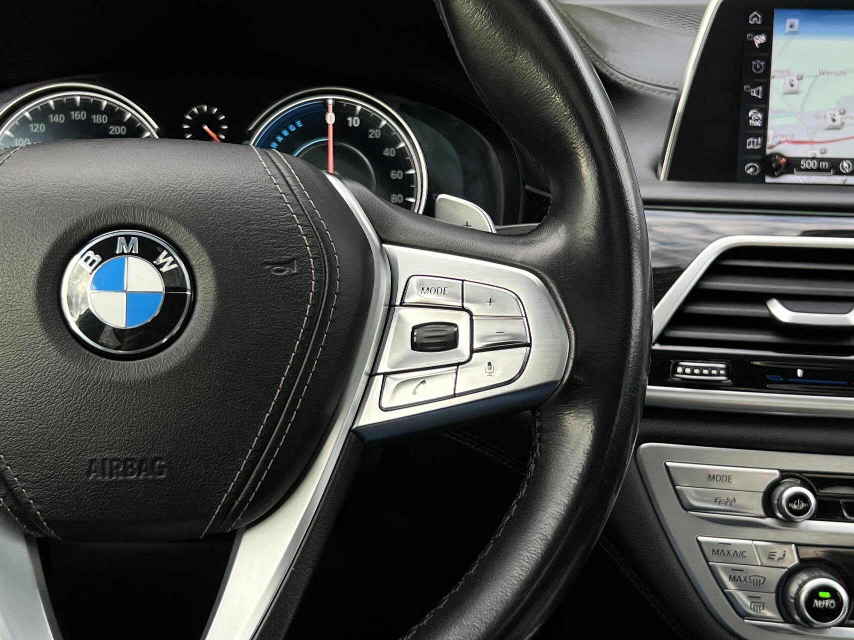 Foto van BMW 740e Iperformance