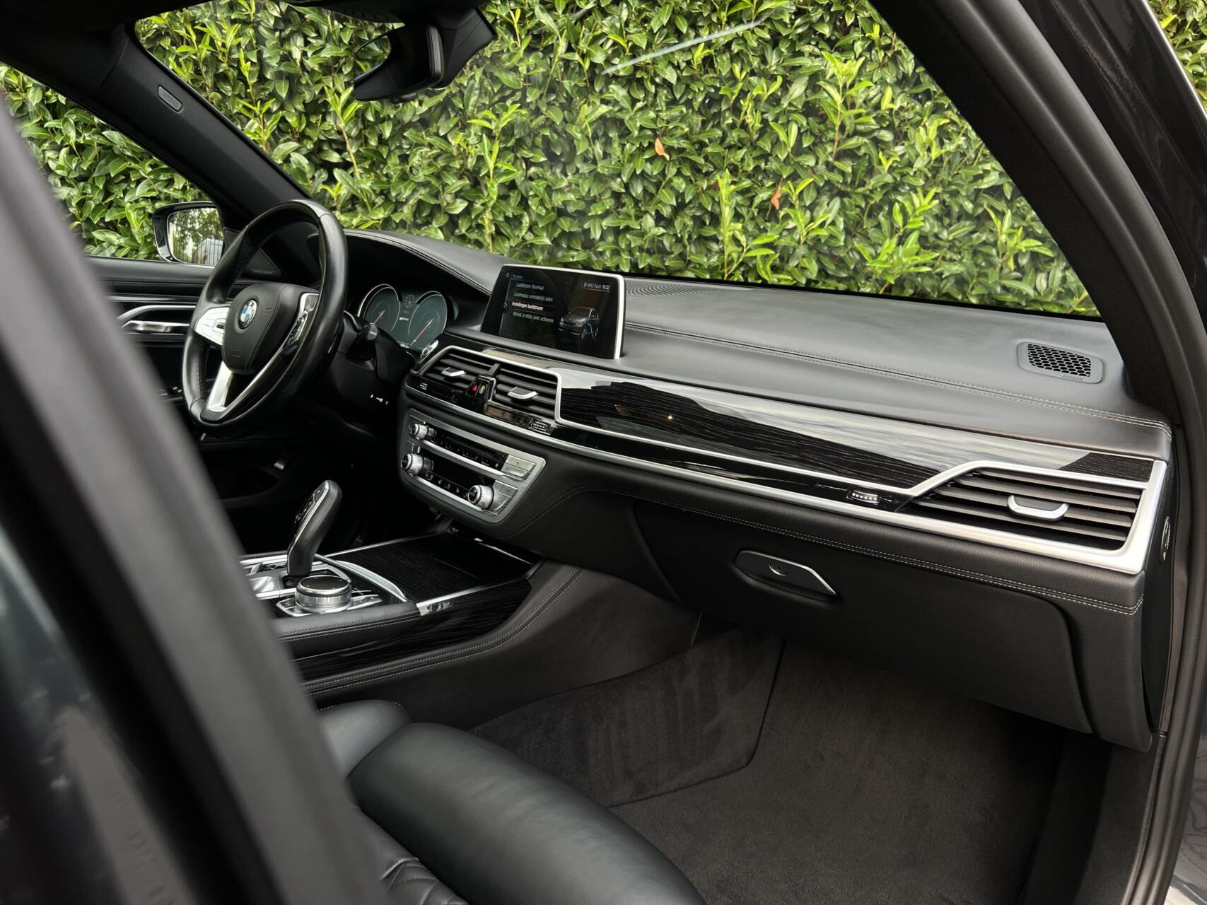 Foto van BMW 740e Iperformance