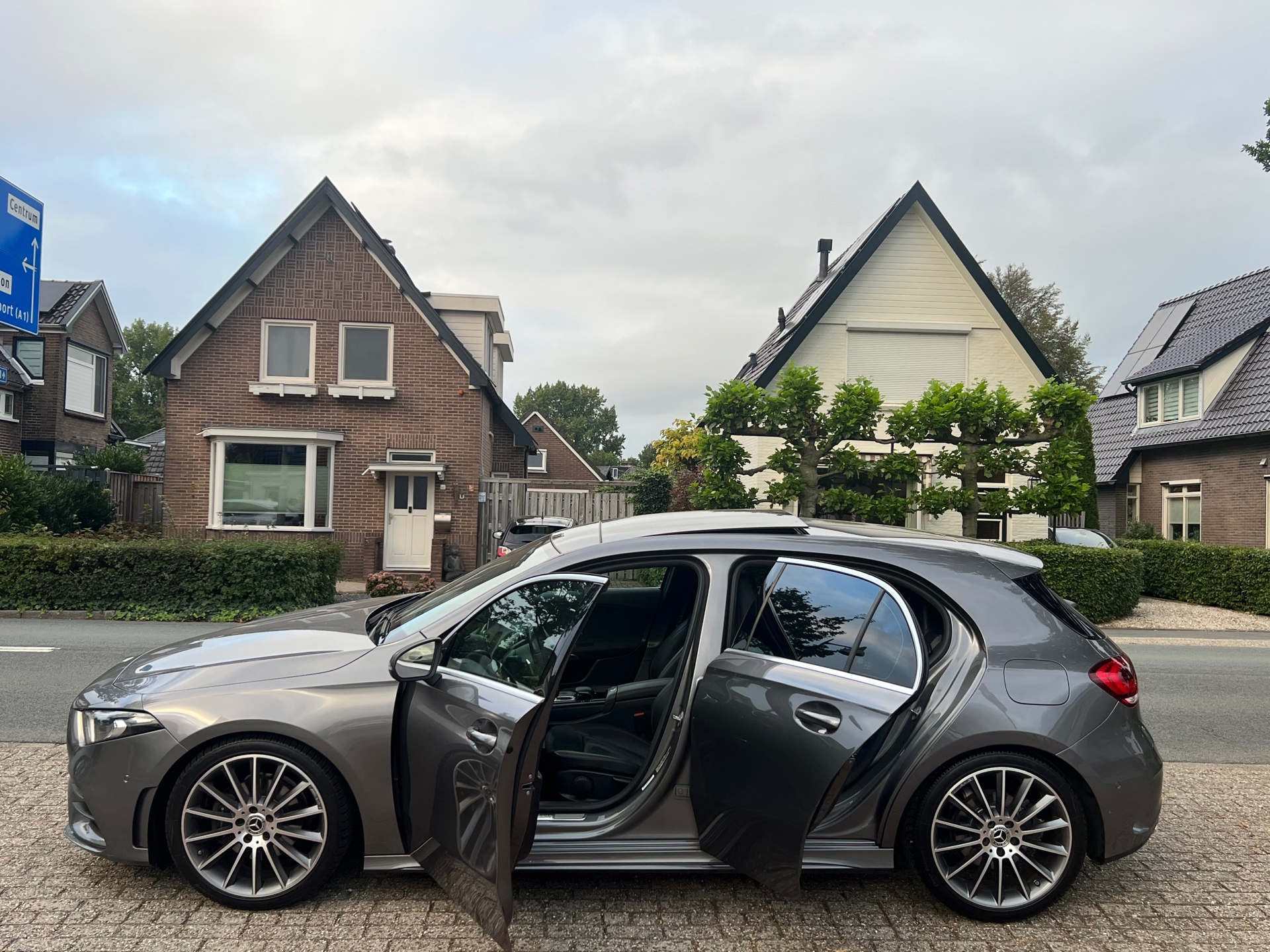 Foto van Mercedes-Benz A 200