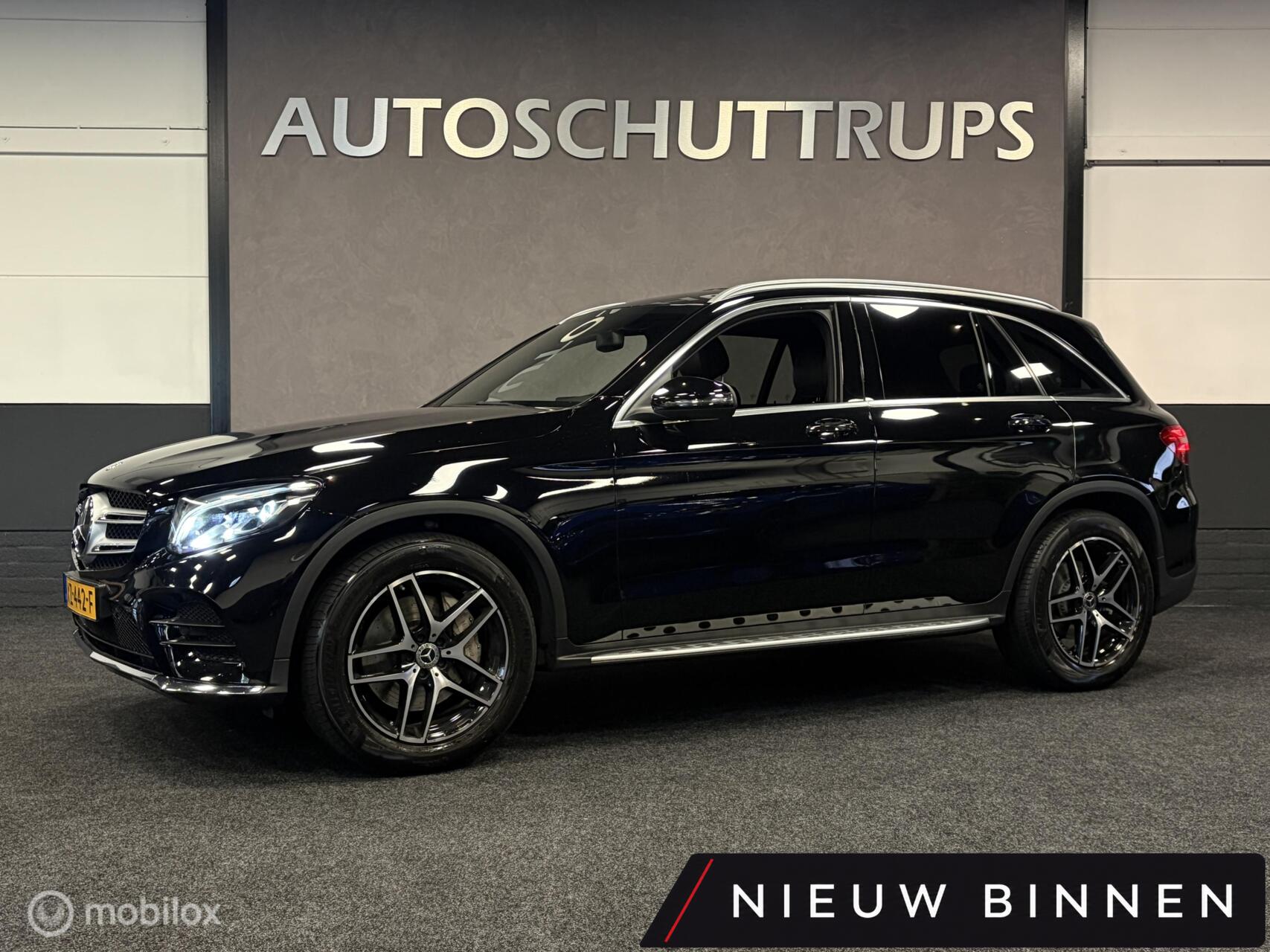 Mercedes-Benz GLC 300 4Matic 300 4MATIC AMG Line ZWART LEDER / LED / STOELVERW. / NAVI / CLIMA / CRUISE / 19'' AMG LMV 2018 - voorkant