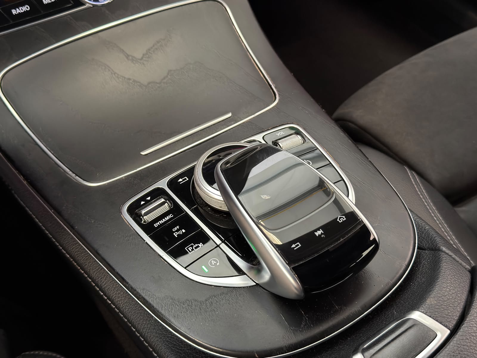 Foto van Mercedes-Benz E 220 D