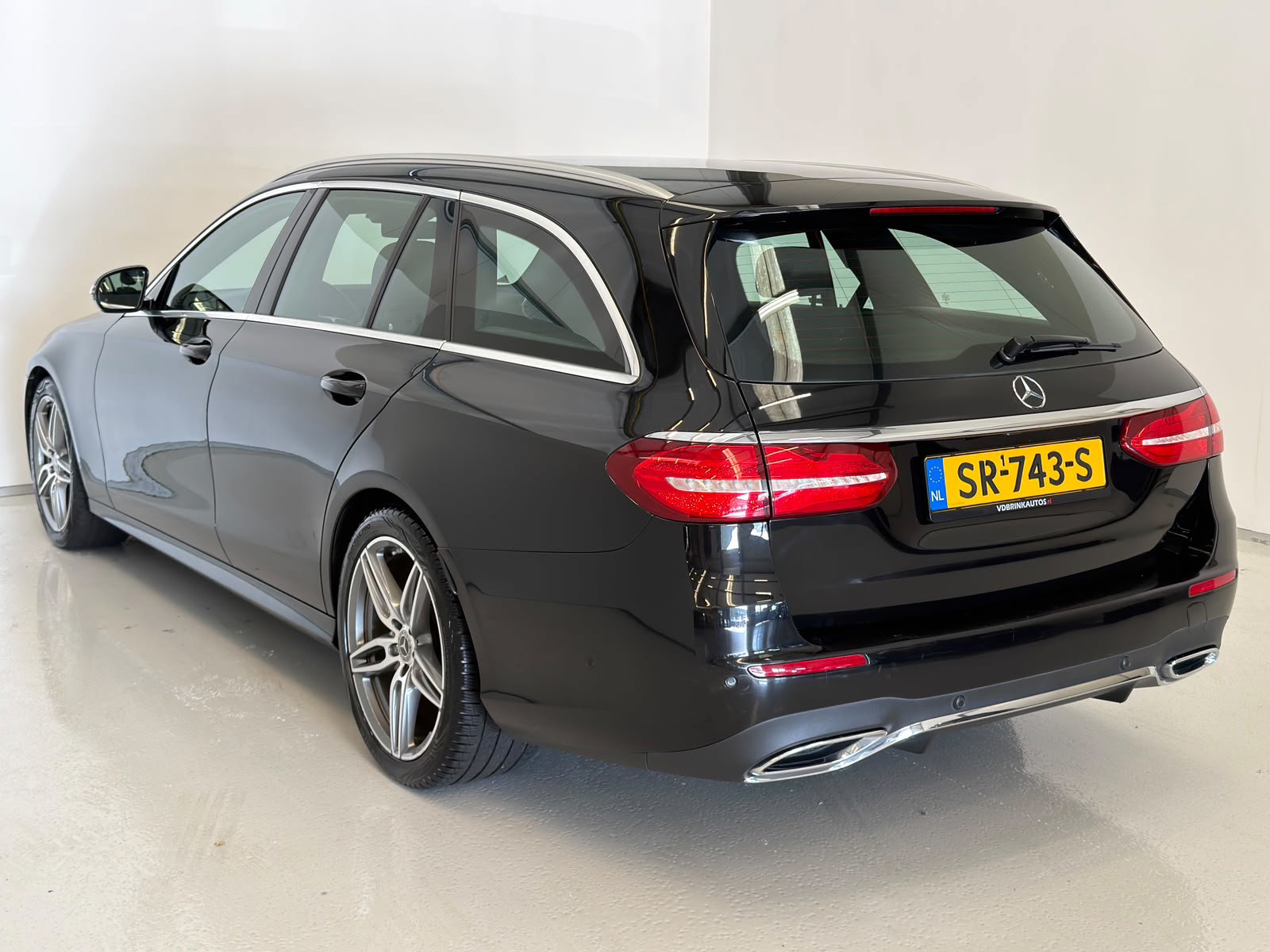 Foto van Mercedes-Benz E 220 D