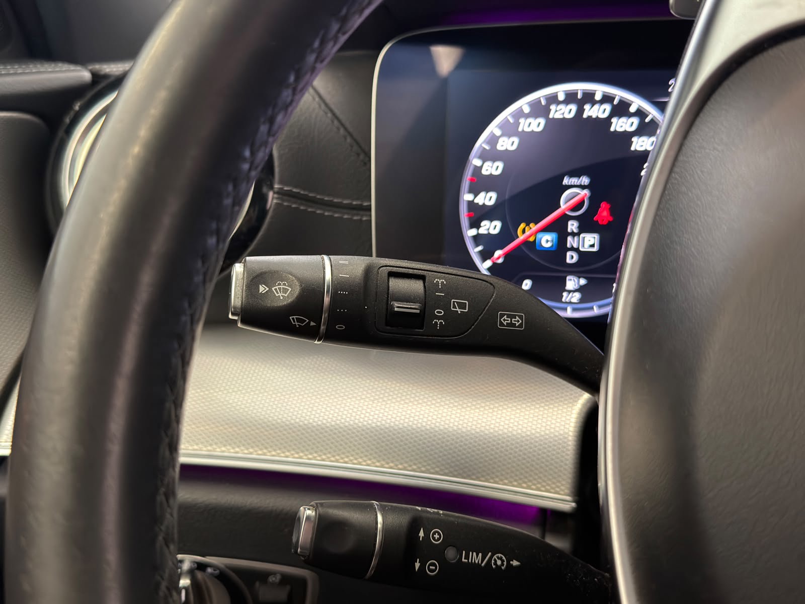 Foto van Mercedes-Benz E 220 D