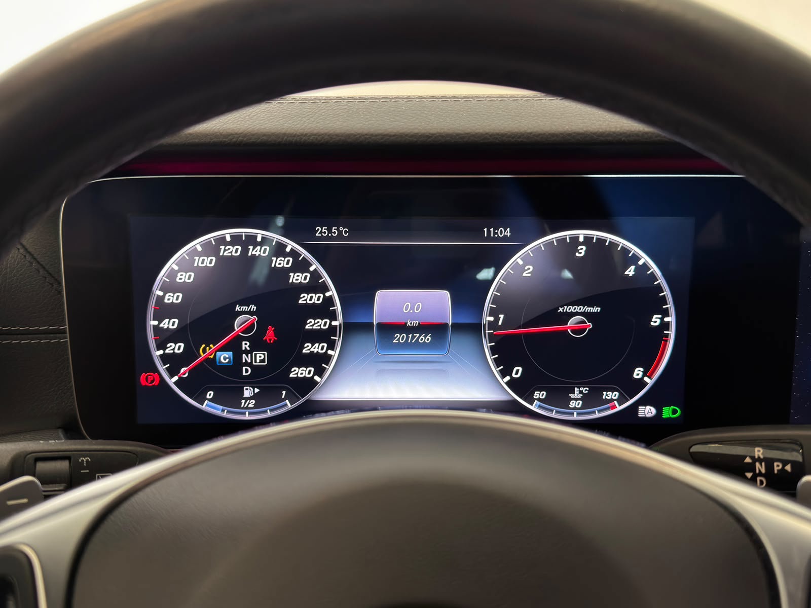 Foto van Mercedes-Benz E 220 D