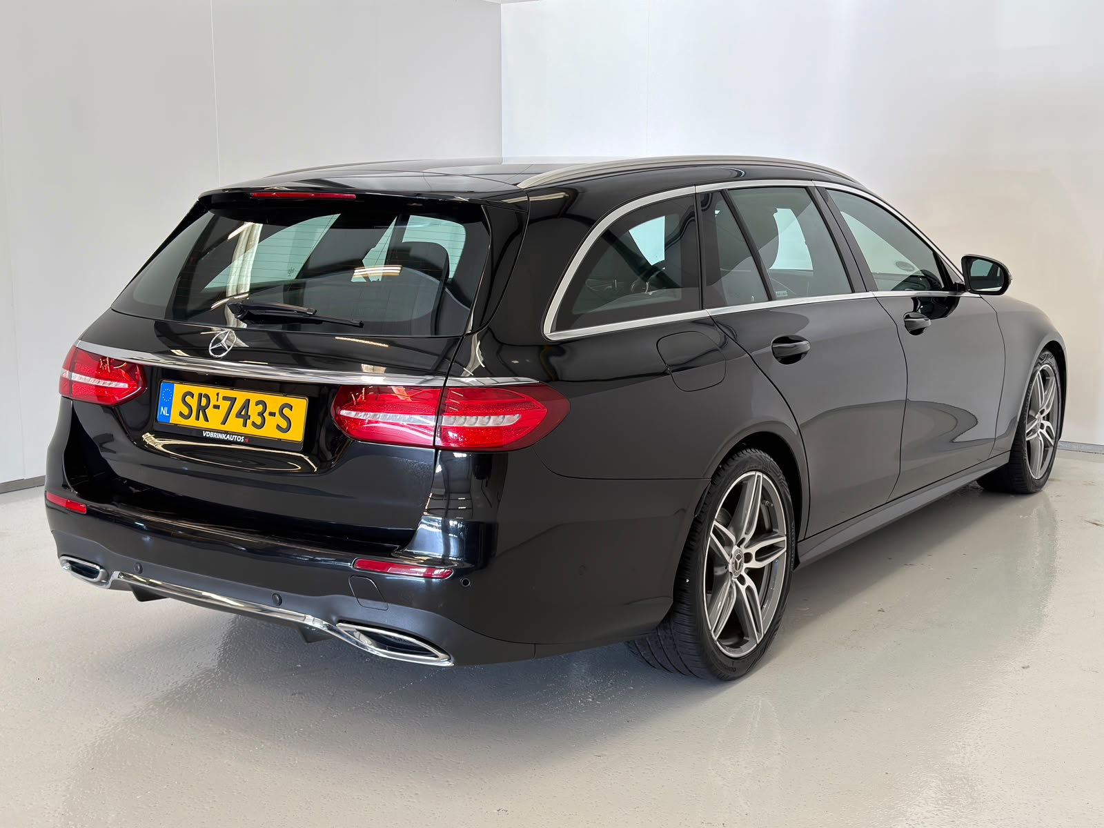 Foto van Mercedes-Benz E 220 D