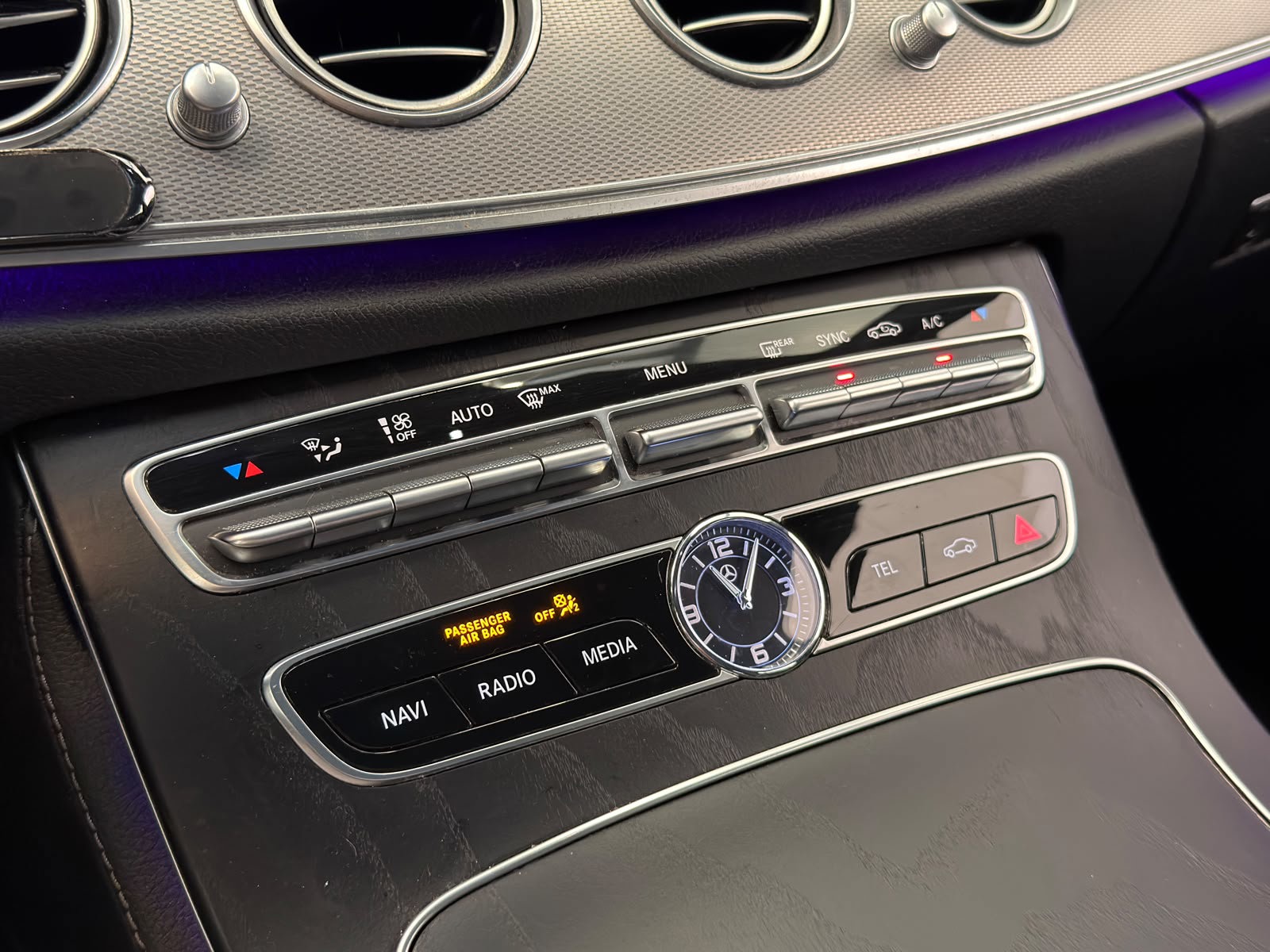 Foto van Mercedes-Benz E 220 D