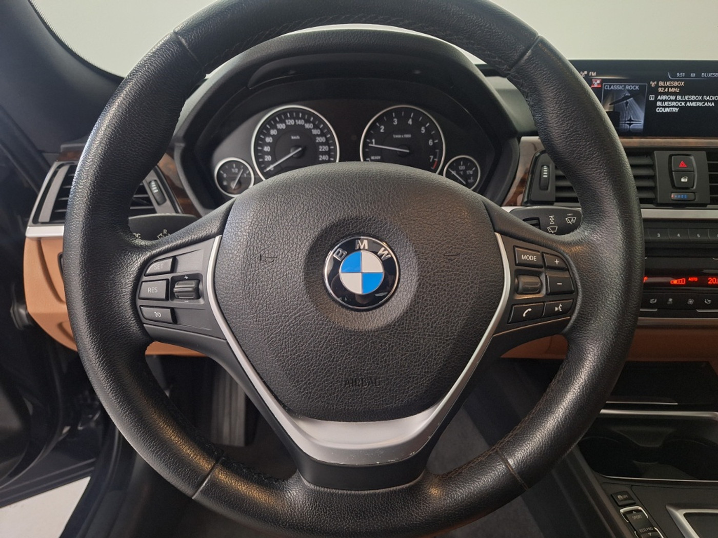 Foto van BMW 320i xDrive