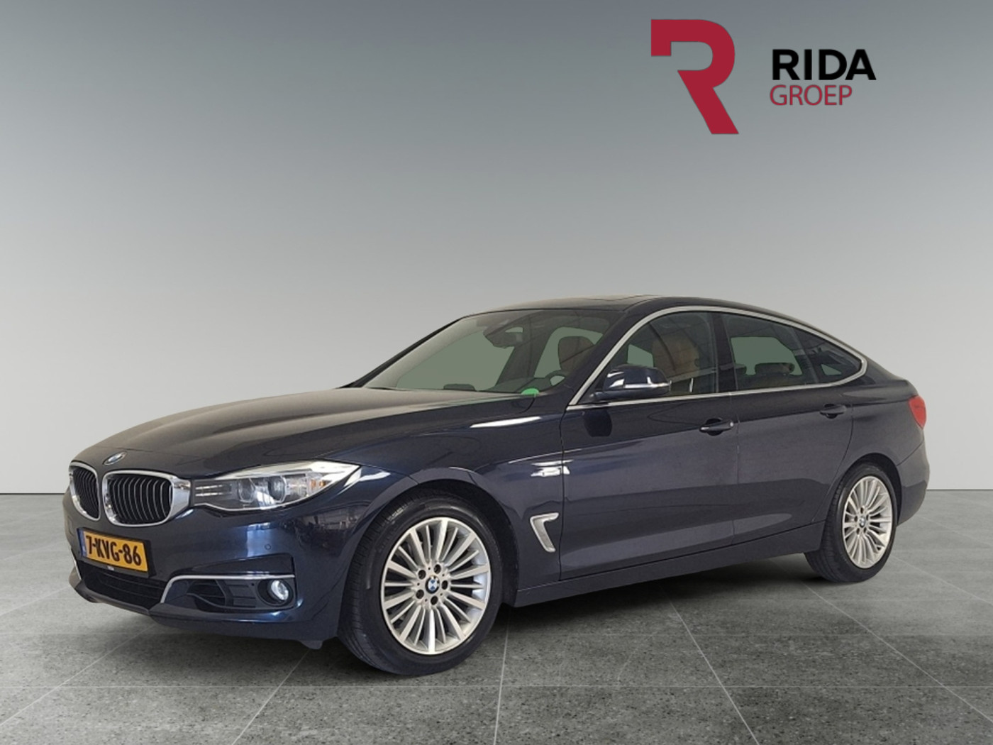 BMW 320i xDrive 320i xDrive High Executive 2013 - voorkant