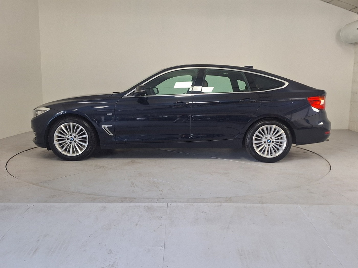 Foto van BMW 320i xDrive