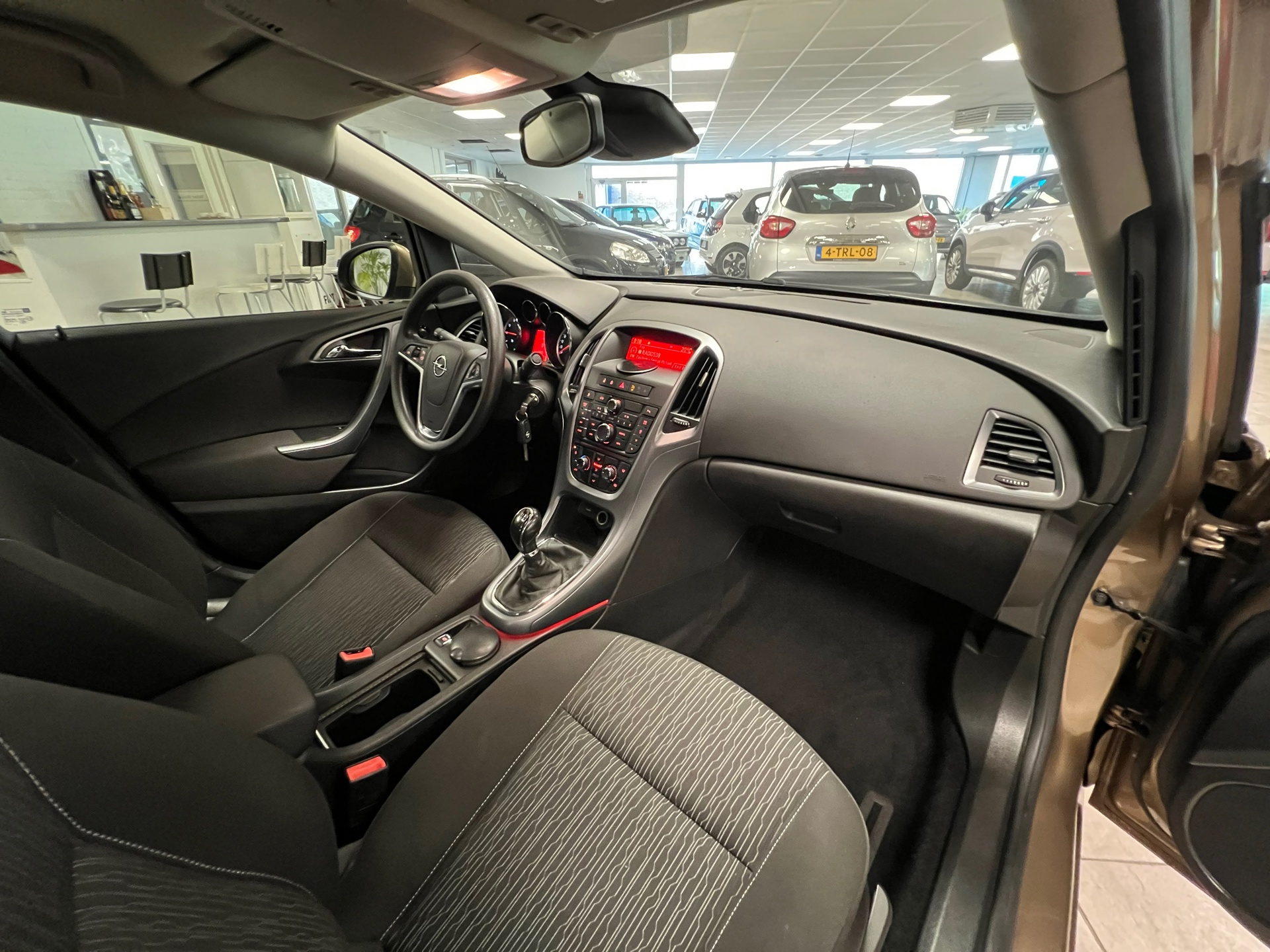 Foto van Opel Astra Notchback