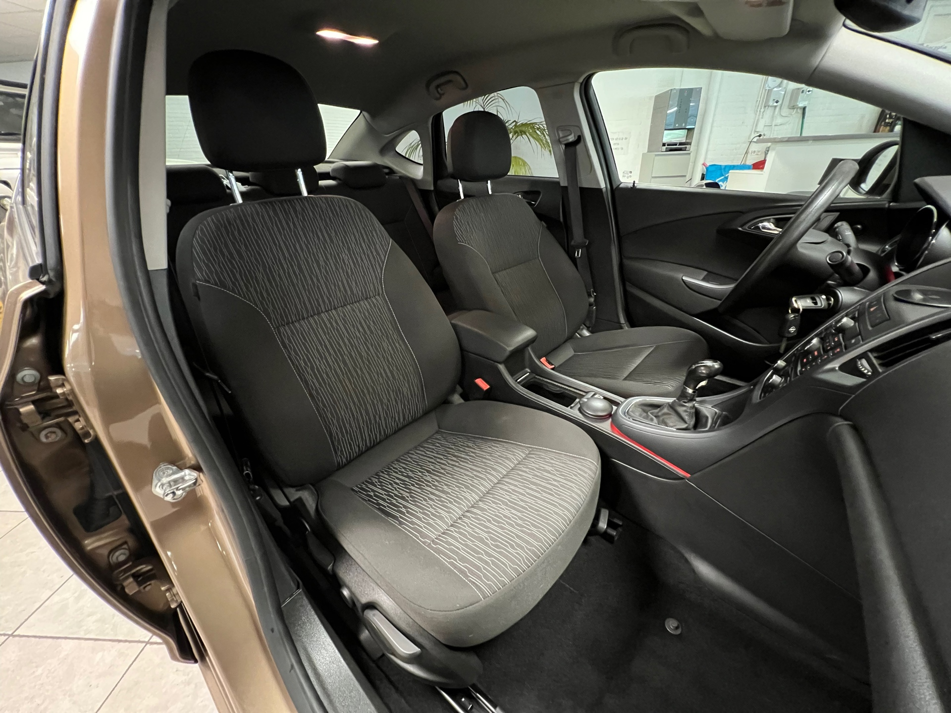 Foto van Opel Astra Notchback
