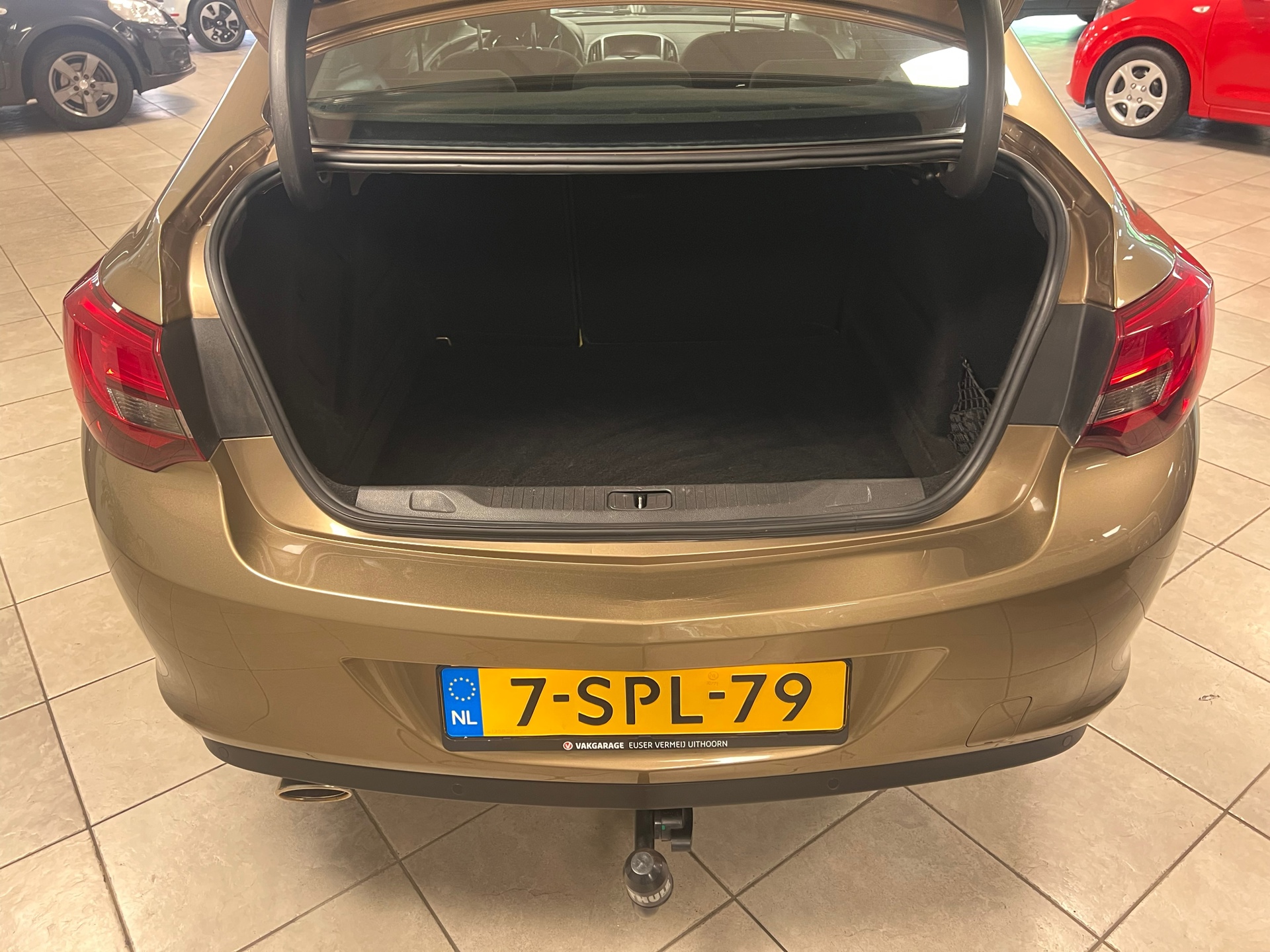 Foto van Opel Astra Notchback