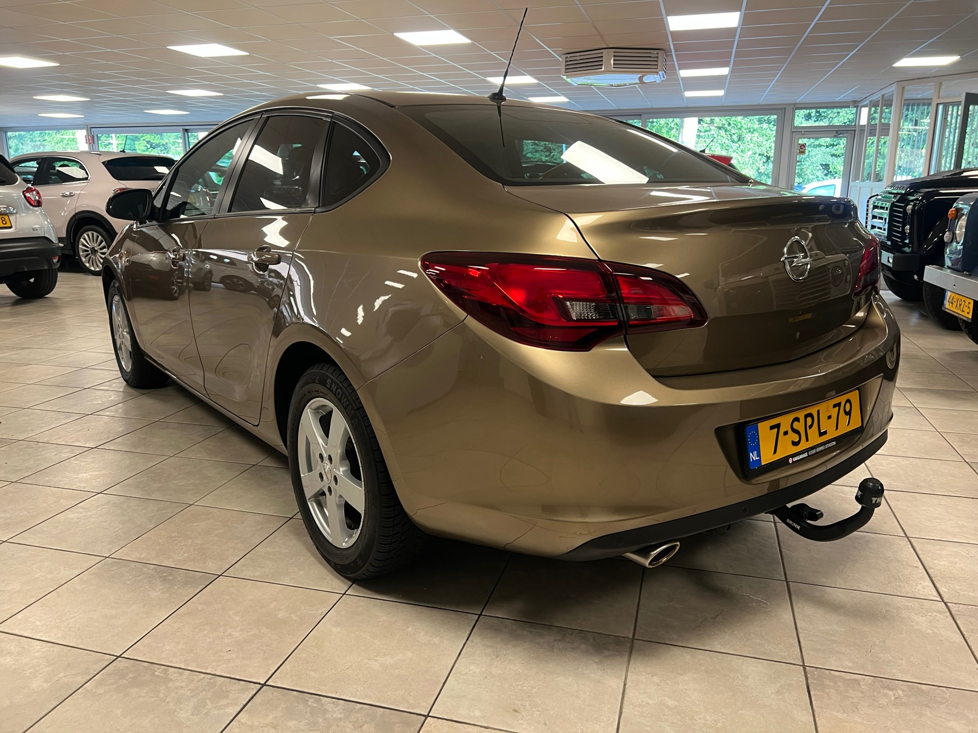 Foto van Opel Astra Notchback