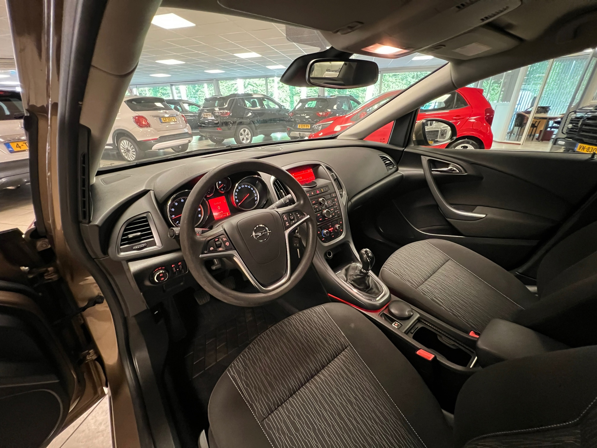 Foto van Opel Astra Notchback