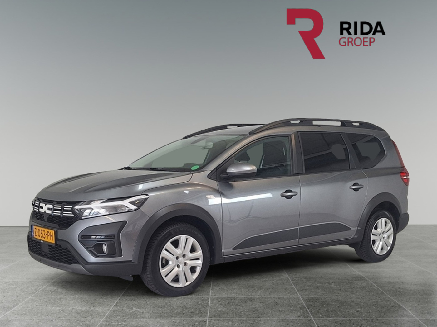 Dacia Jogger 1.0 TCe 110 Expression 7 persoons 2024 - voorkant