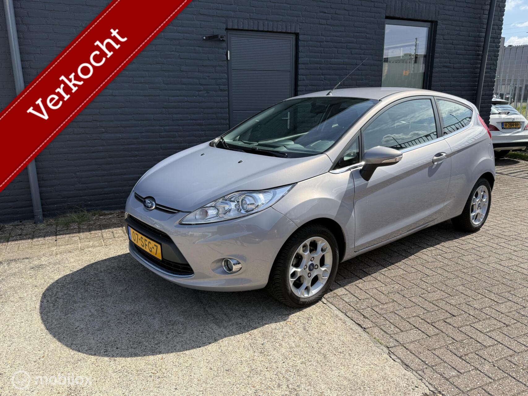 Ford Fiesta 1.25 Titanium 2011 - voorkant