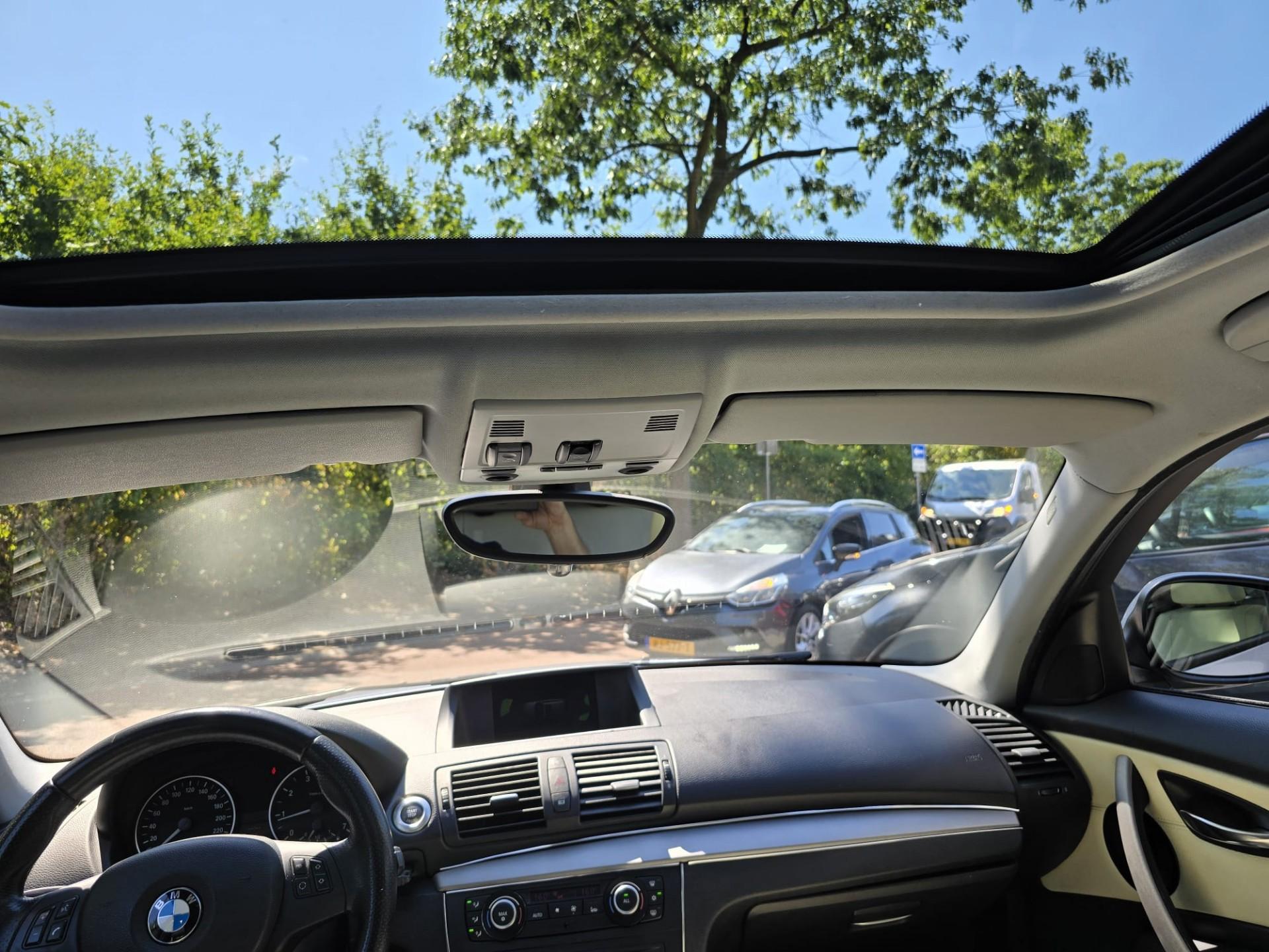 Foto van BMW 118i