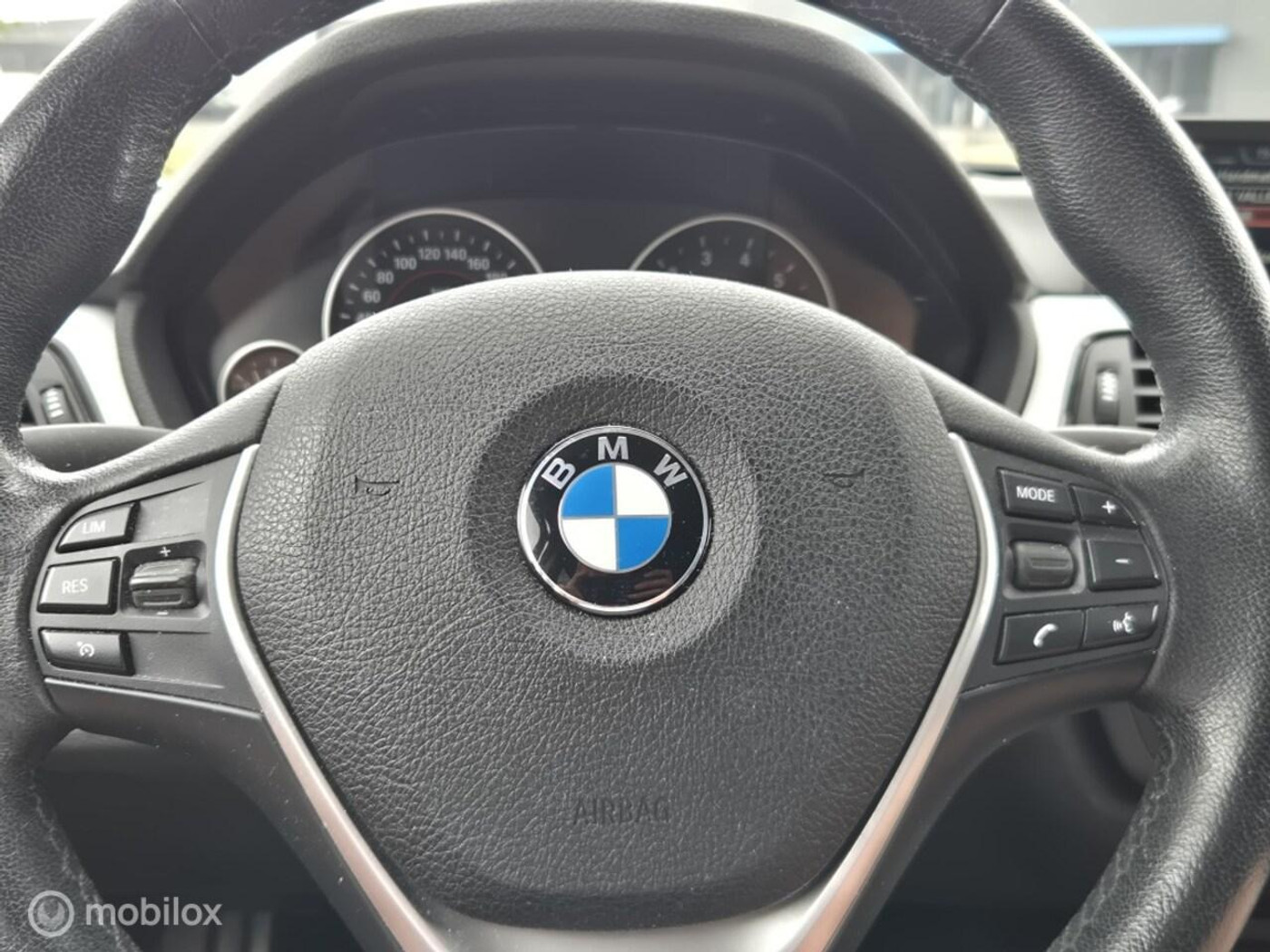 Foto van BMW 320i