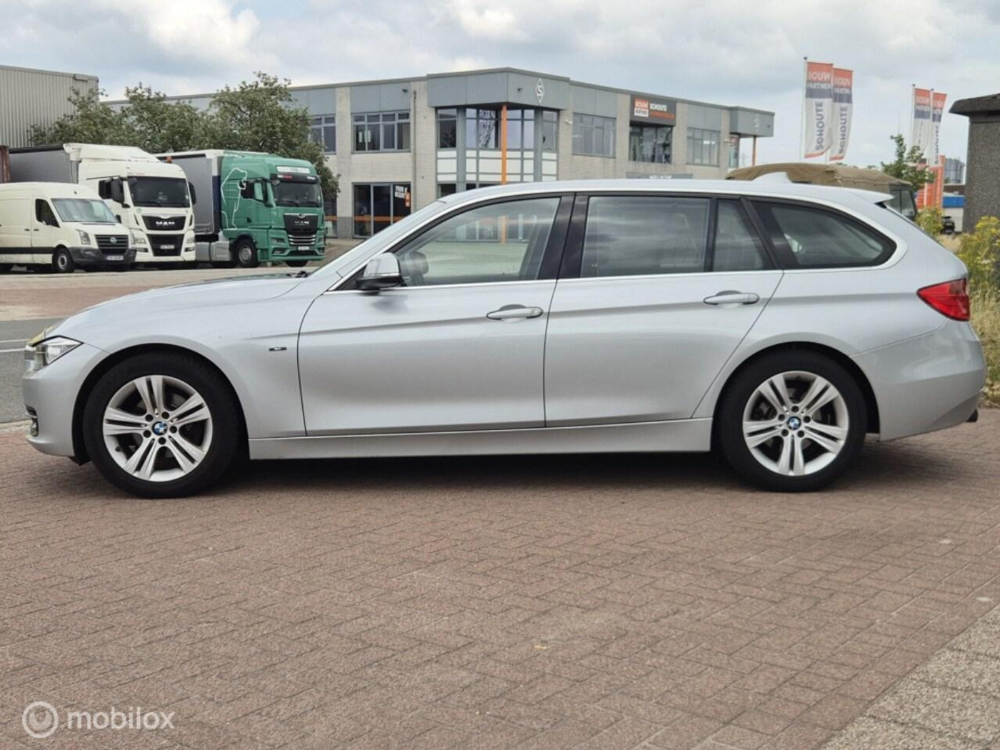Foto van BMW 320i