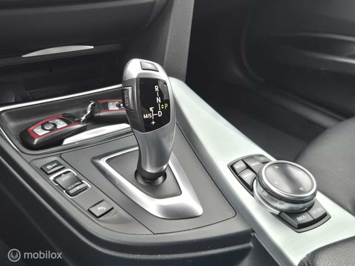 Foto van BMW 320i
