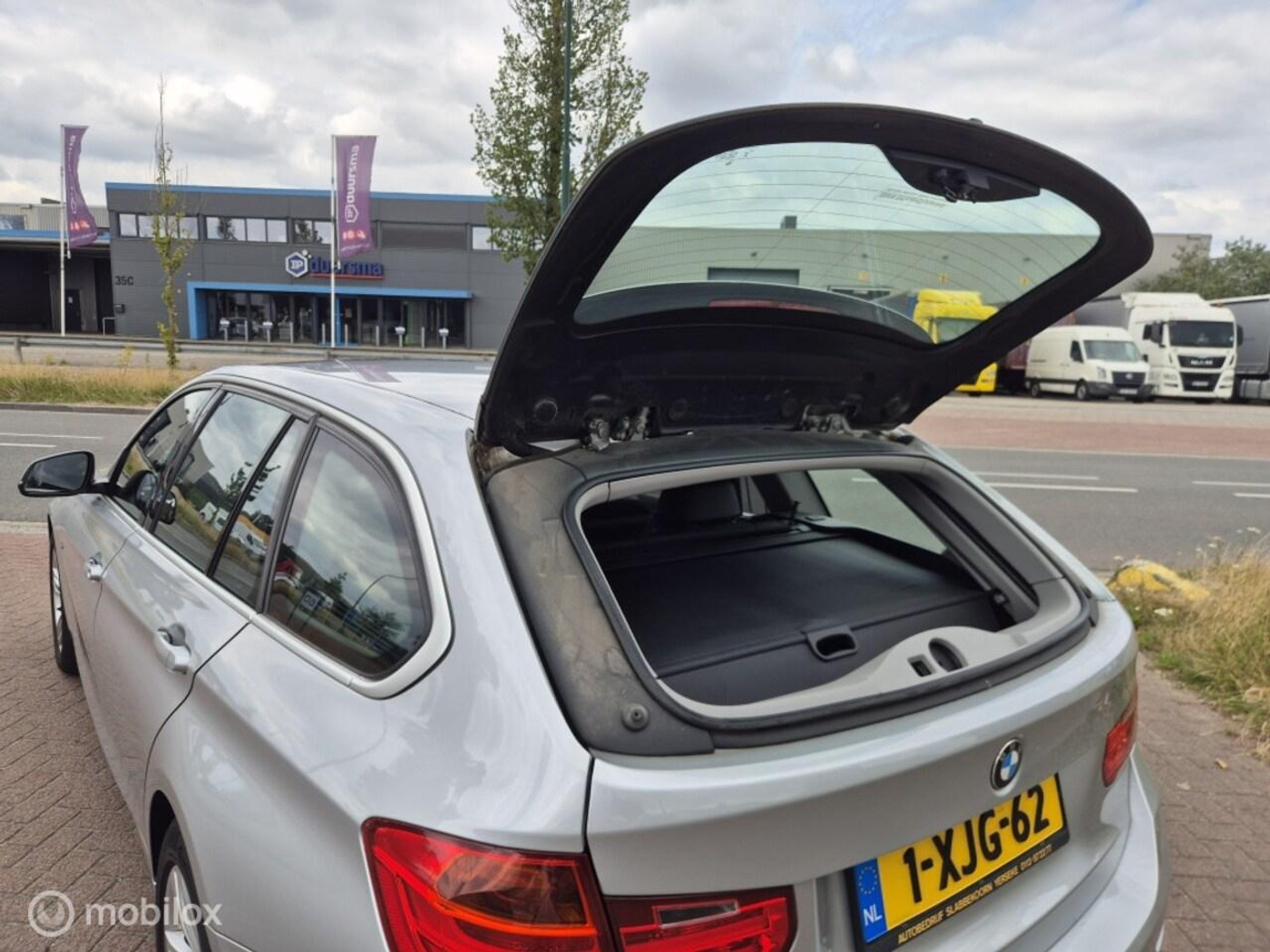 Foto van BMW 320i