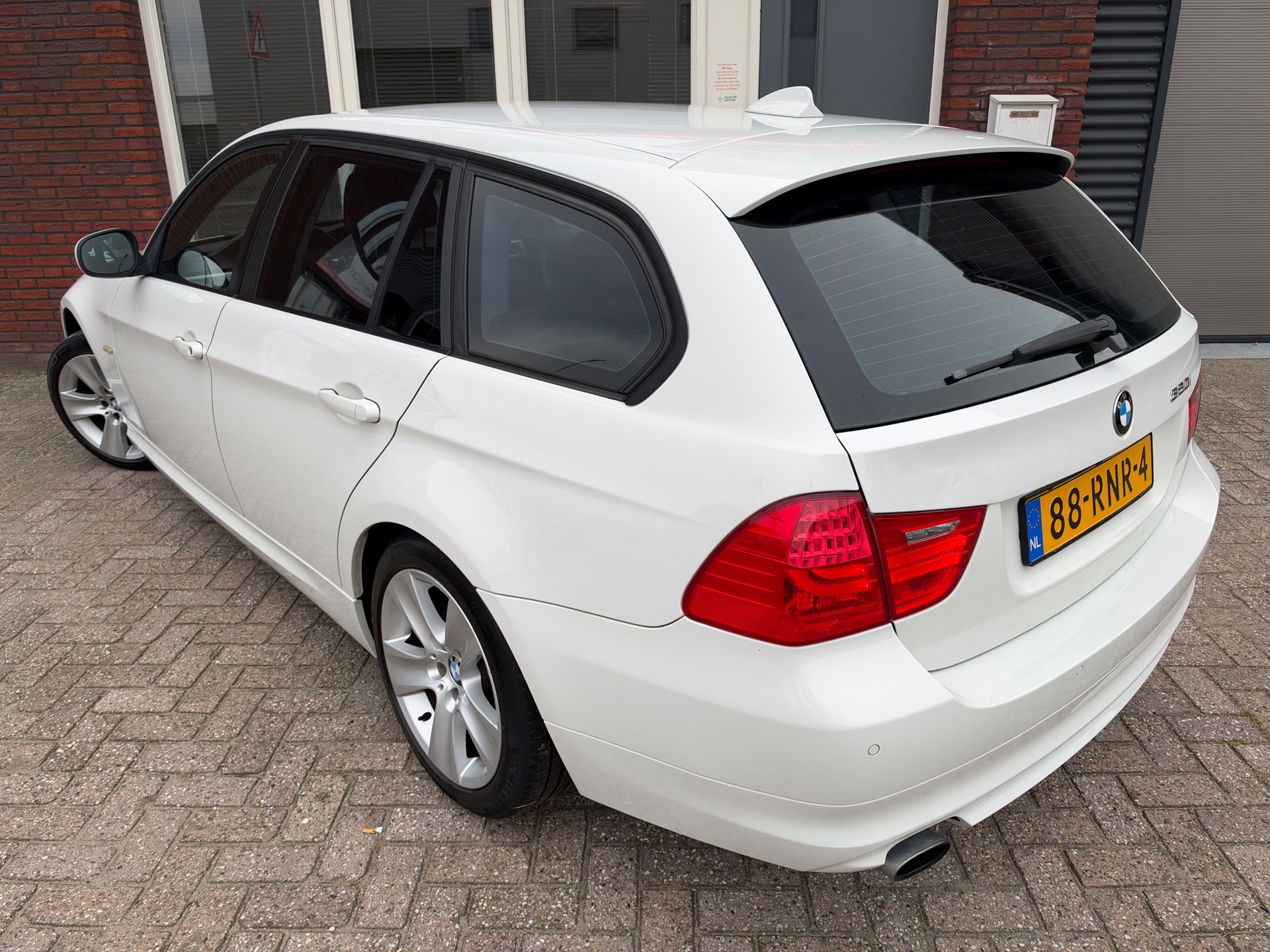 Foto van BMW 320i