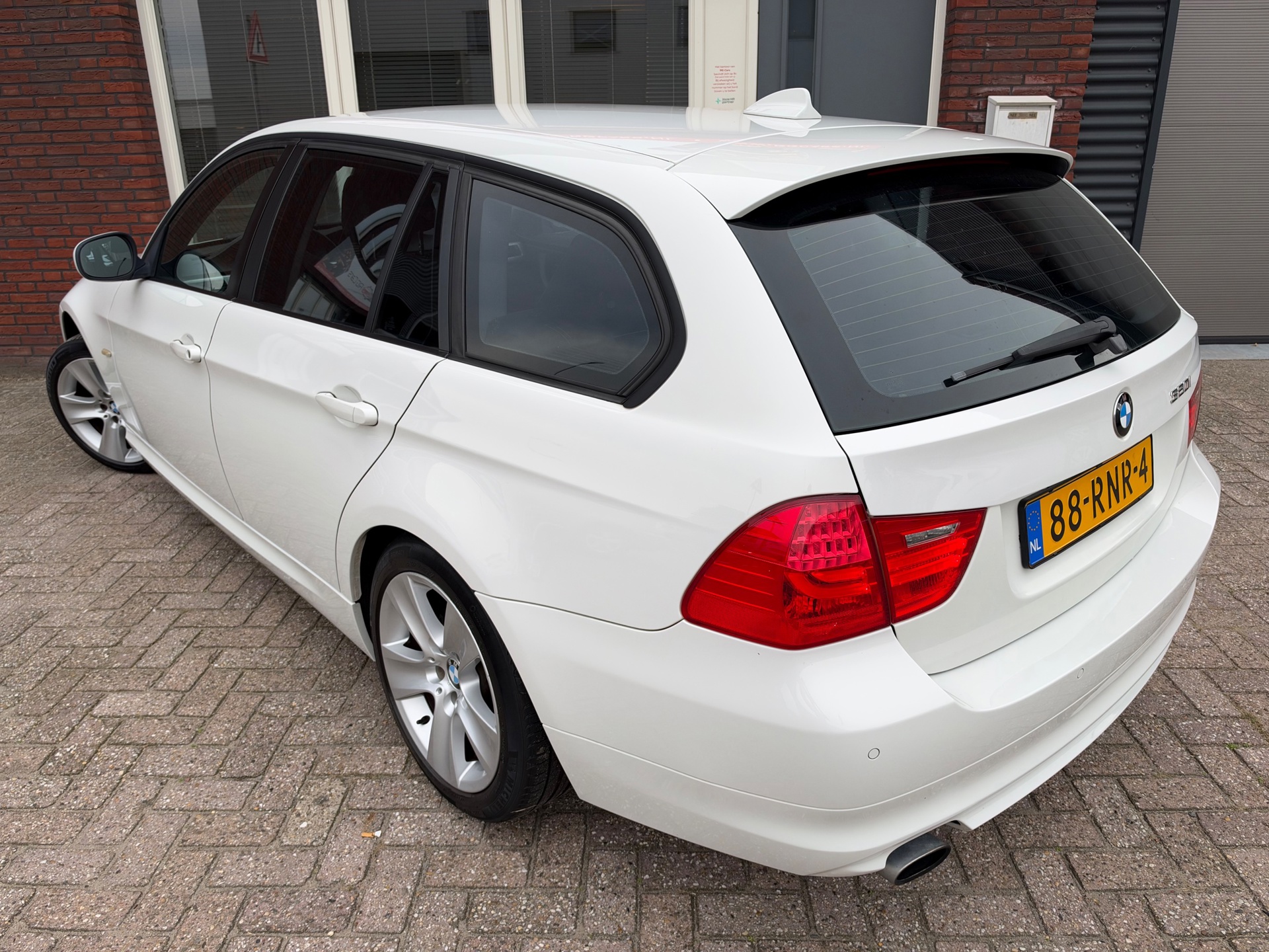 Foto van BMW 320i