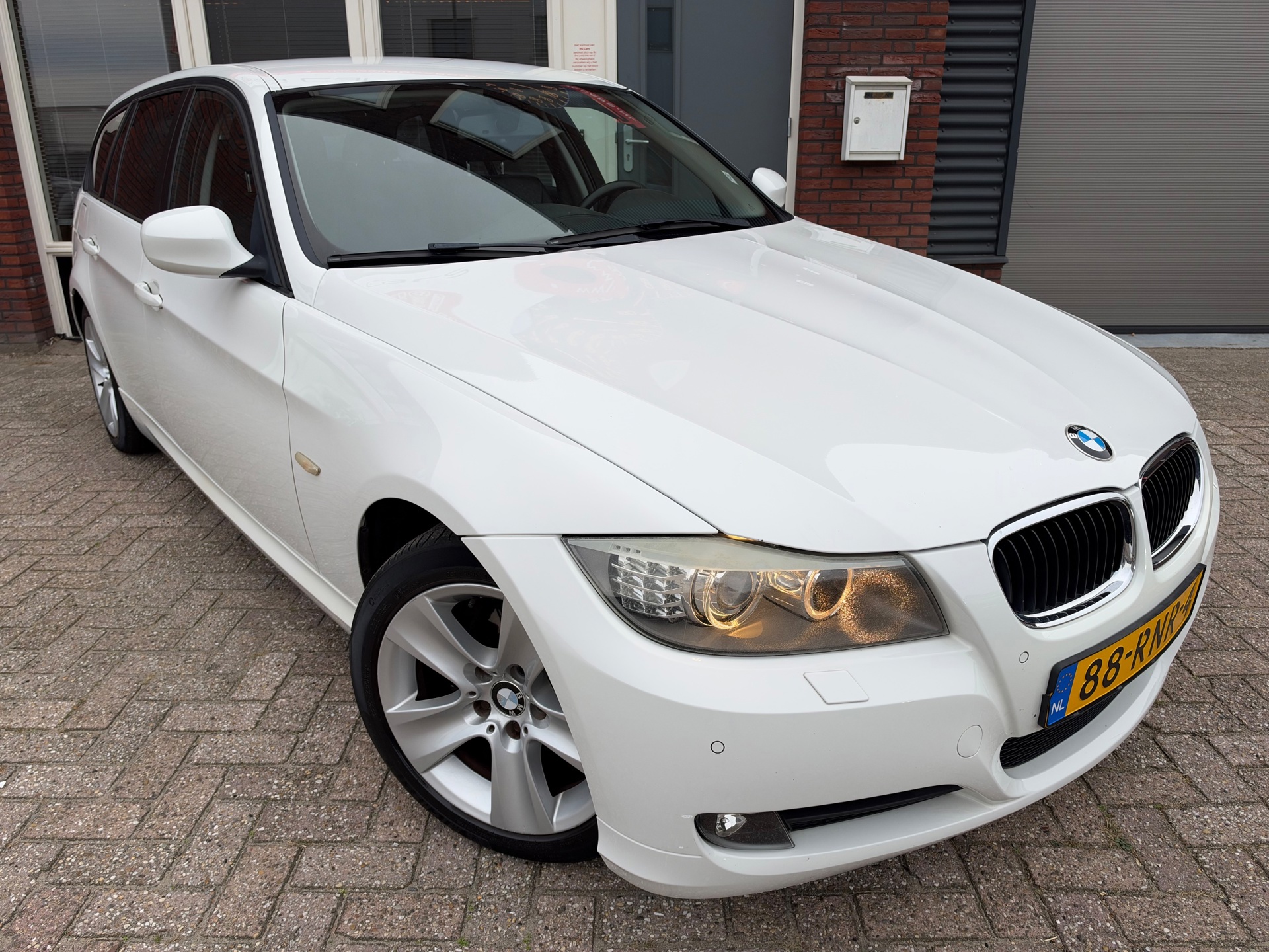 Foto van BMW 320i