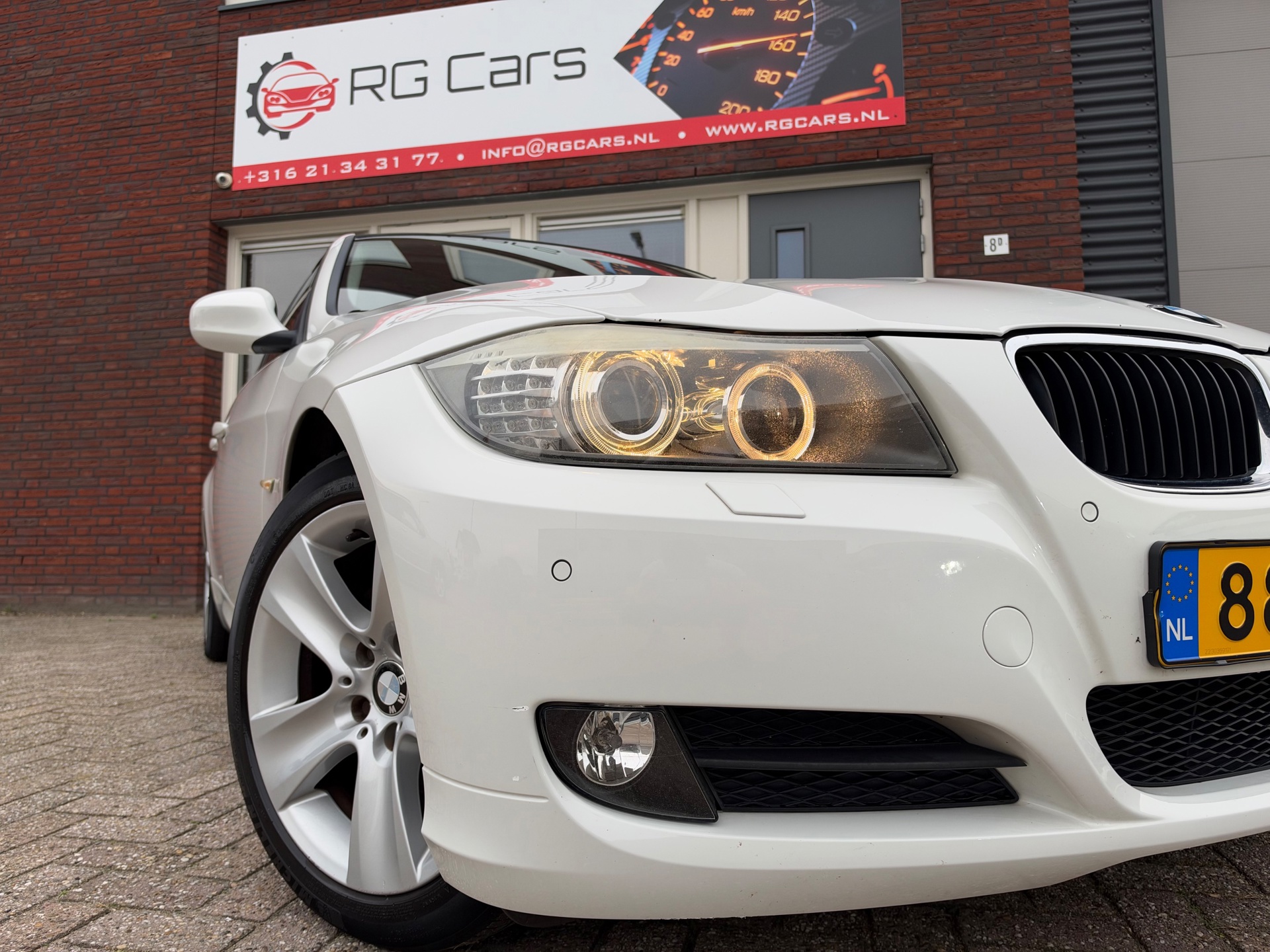 Foto van BMW 320i