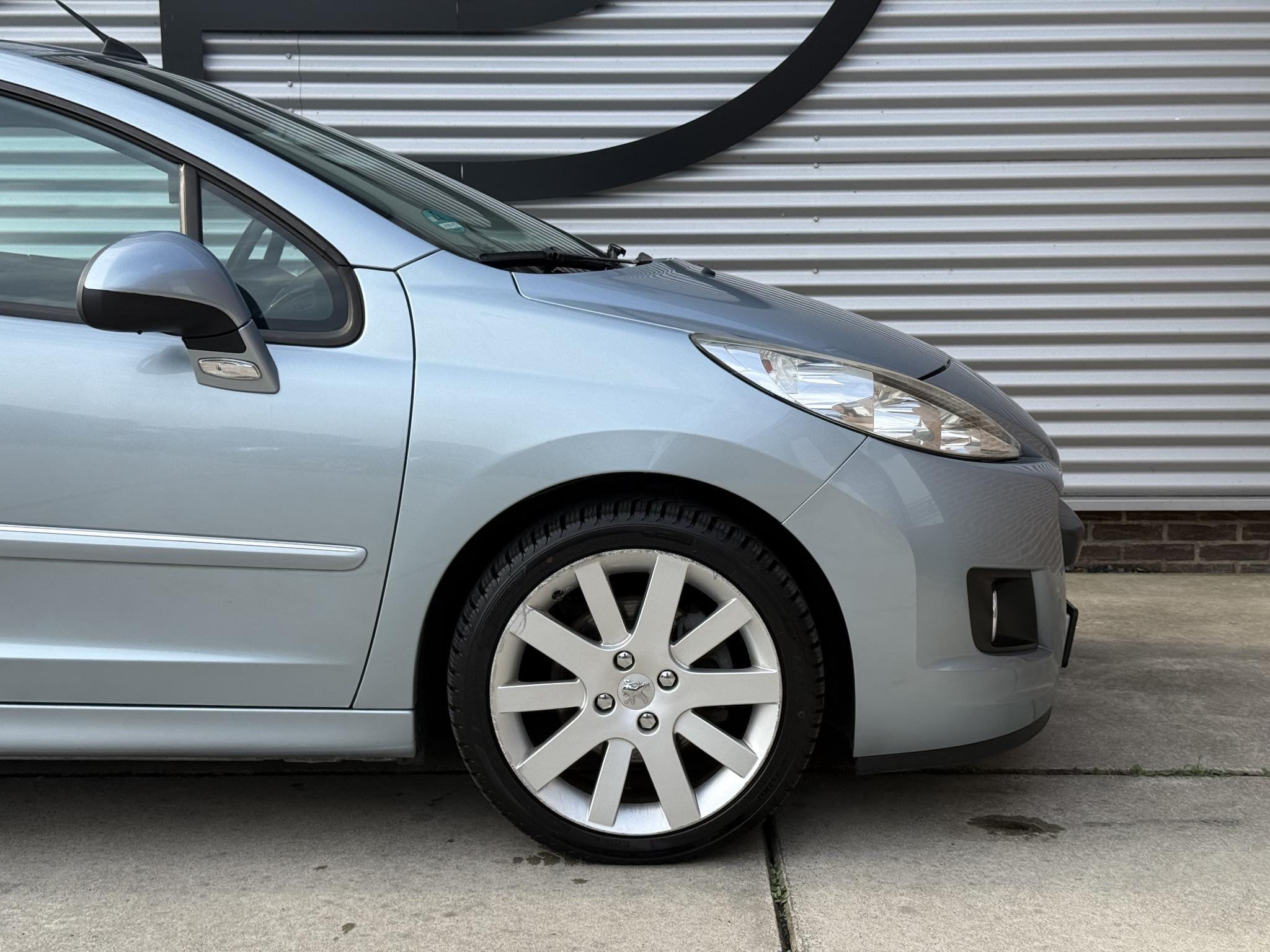 Foto van Peugeot 207 CC