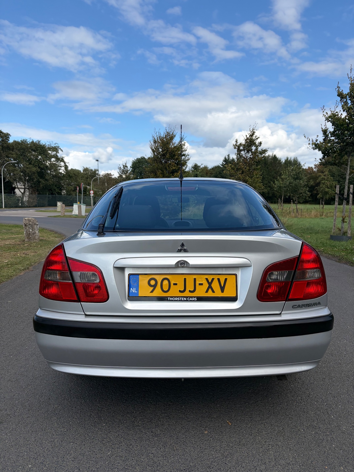 Foto van Mitsubishi Carisma
