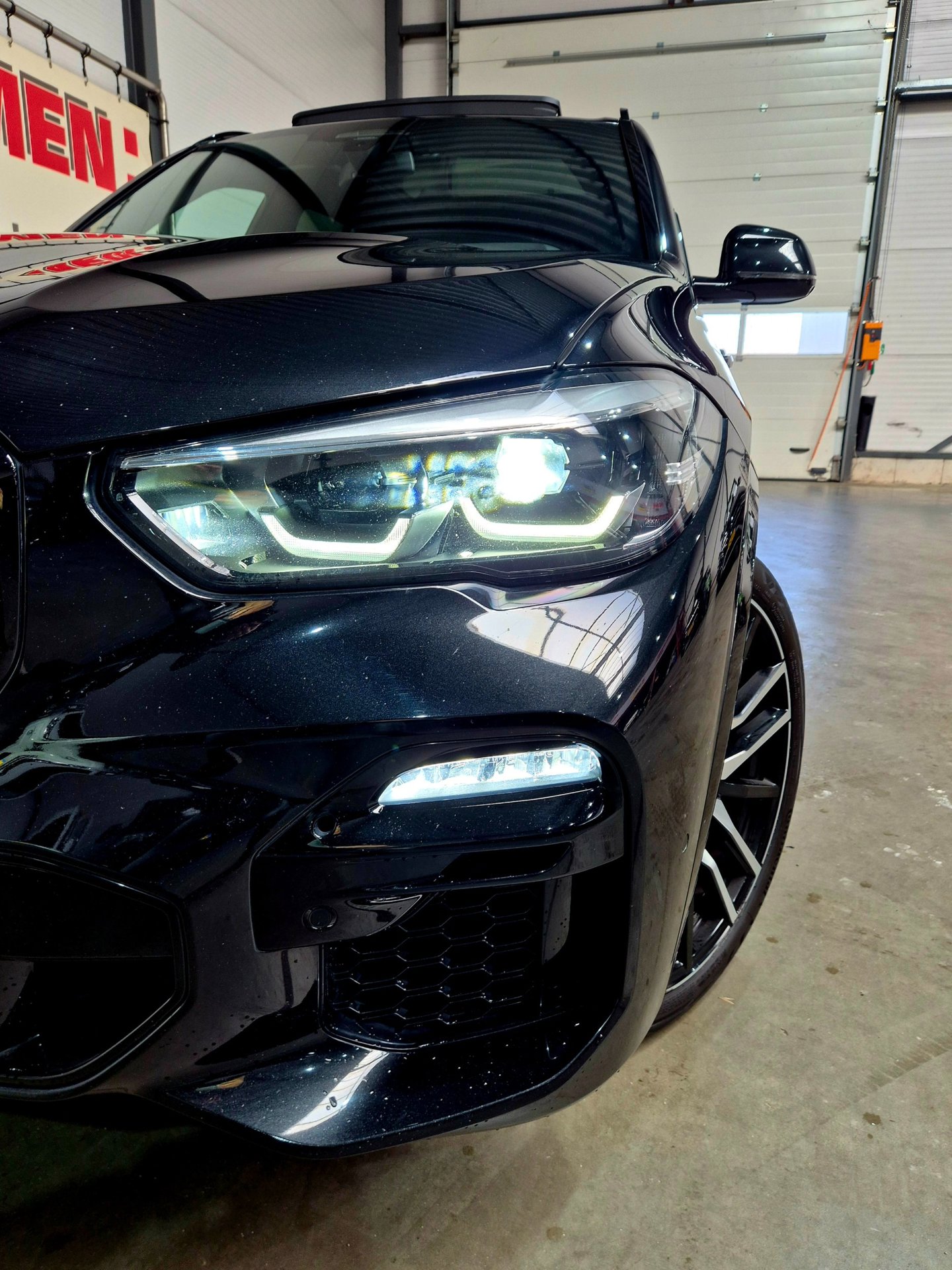 Foto van BMW X5 Xdrive40i