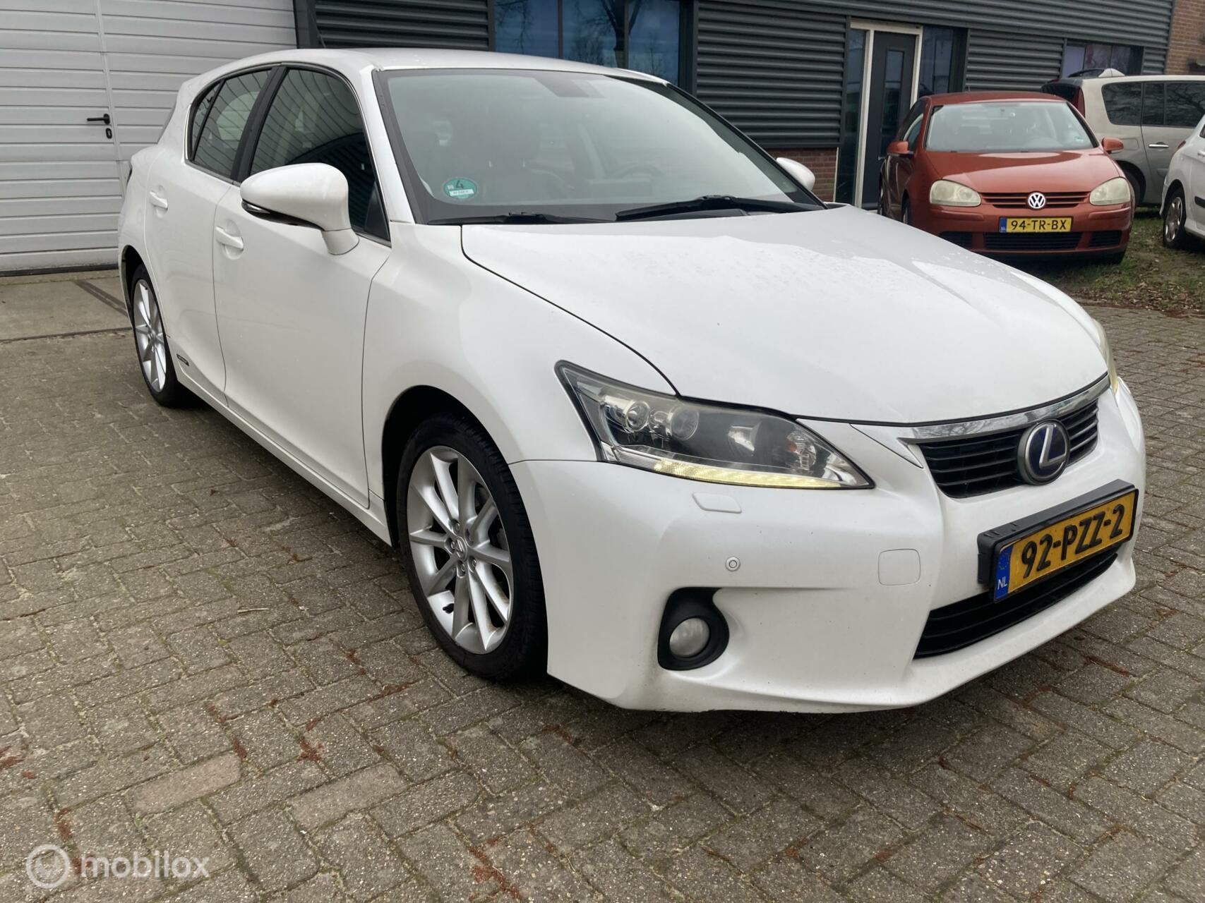 Foto van Lexus CT