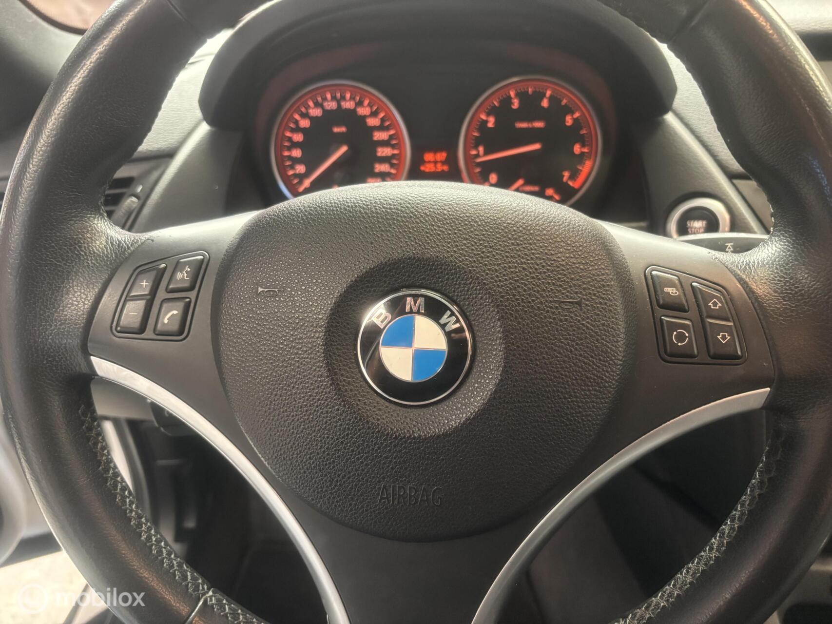 Foto van BMW X1 sDrive 18i